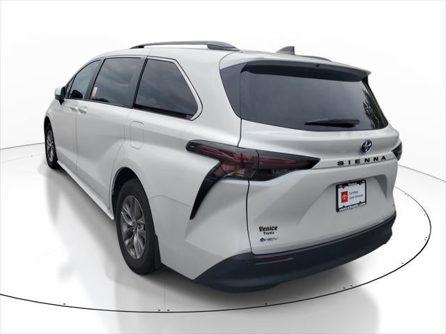2025 Toyota Sienna XLE