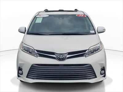2018 Toyota Sienna XLE Auto Access Seat