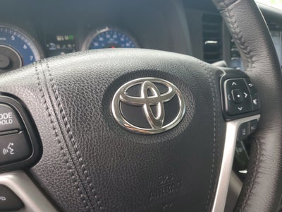 2018 Toyota Sienna XLE Auto Access Seat