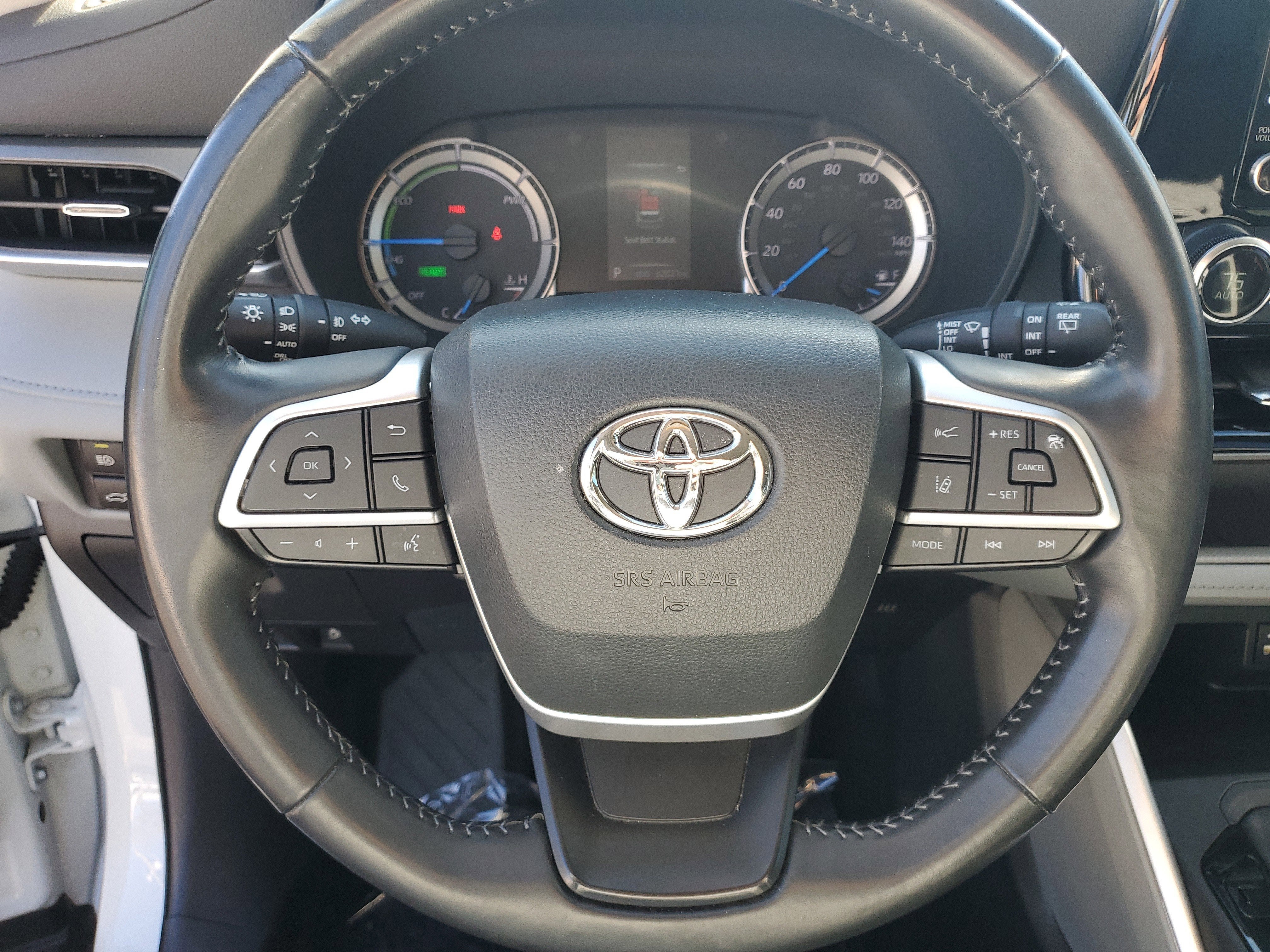 2022 Toyota Highlander Hybrid LE