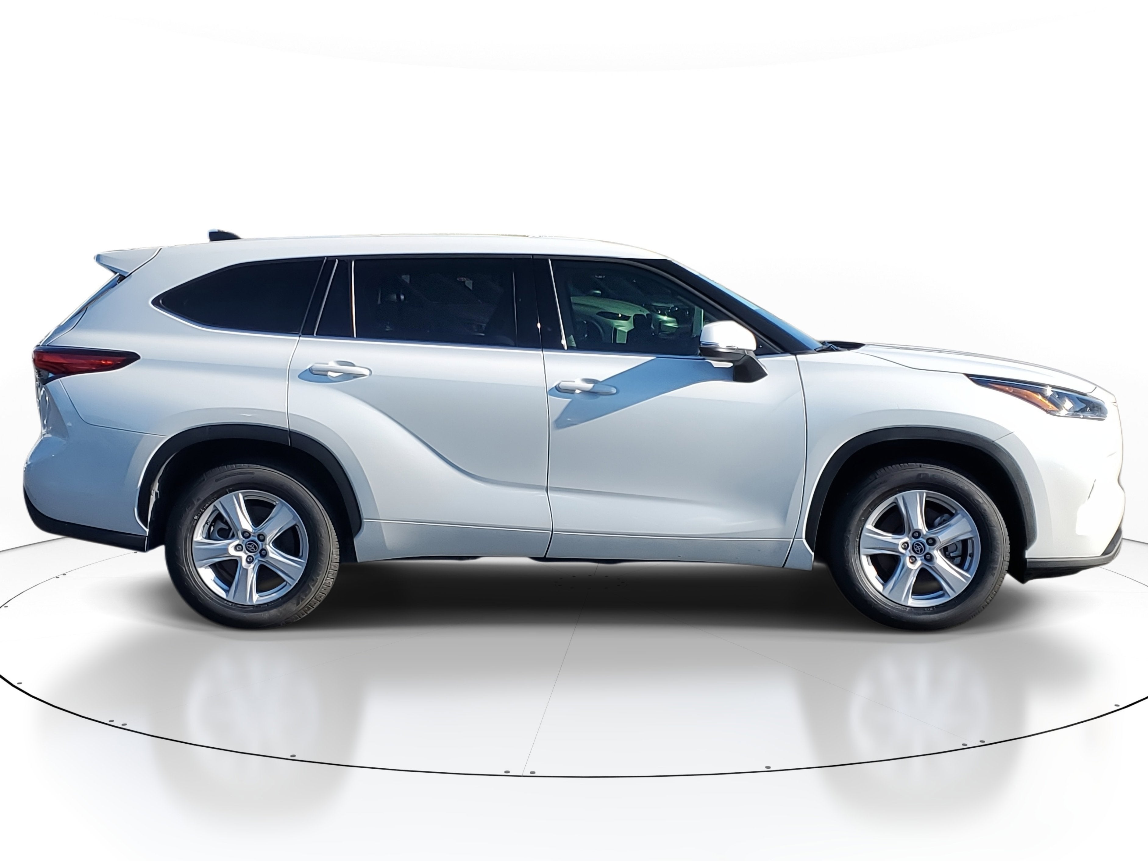 2022 Toyota Highlander Hybrid LE