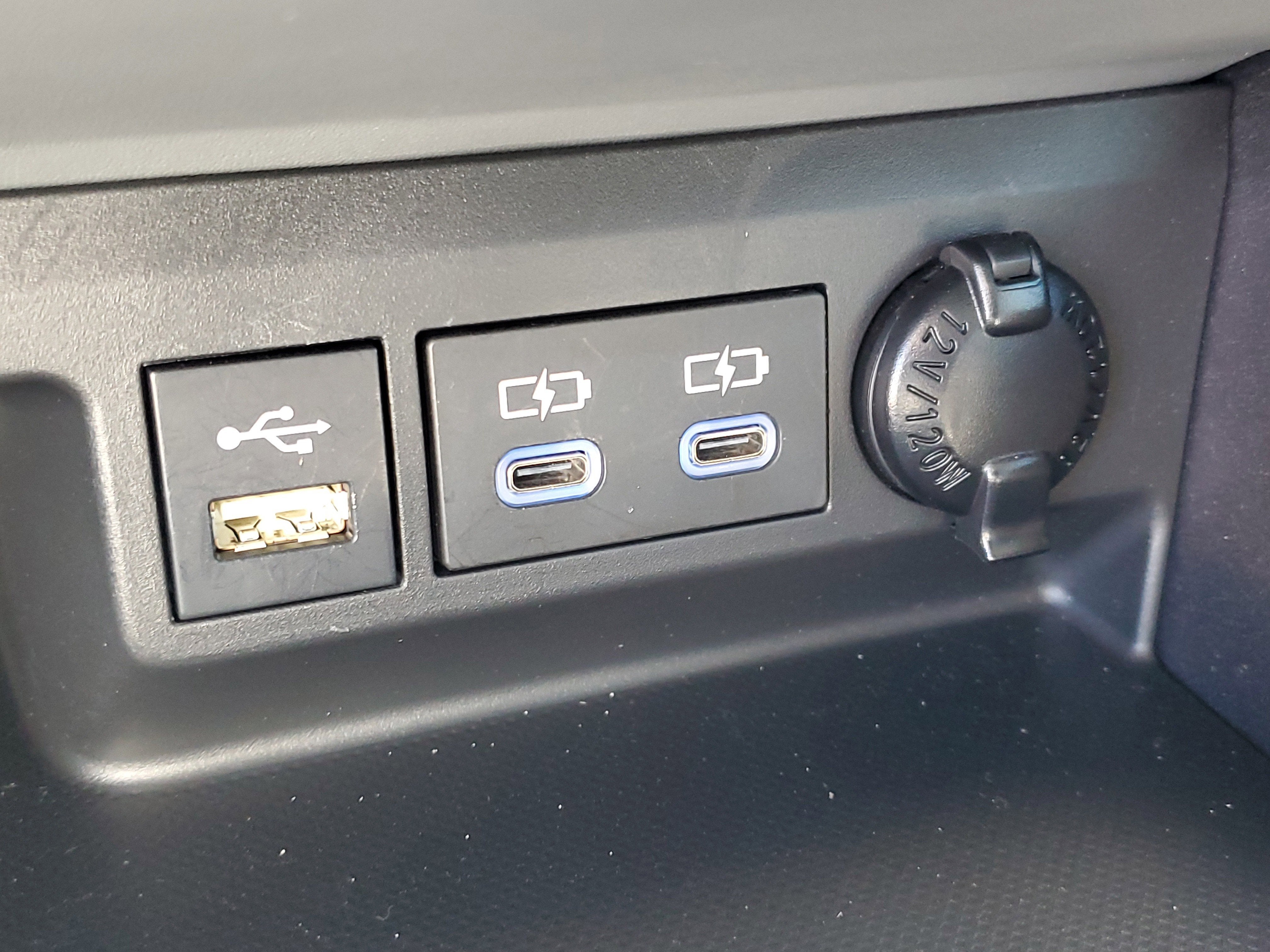 2022 Toyota Highlander Hybrid LE