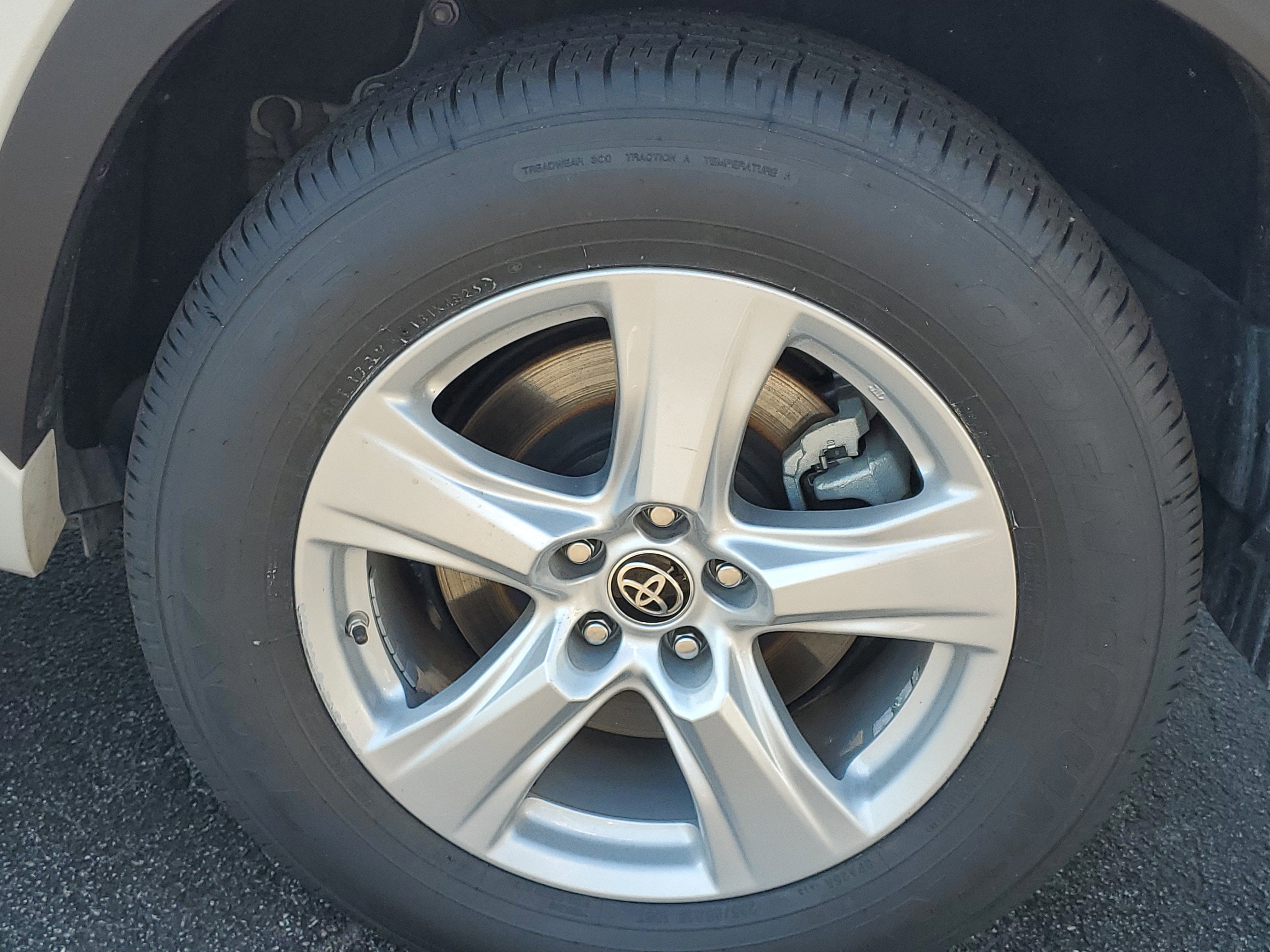 2022 Toyota Highlander Hybrid LE