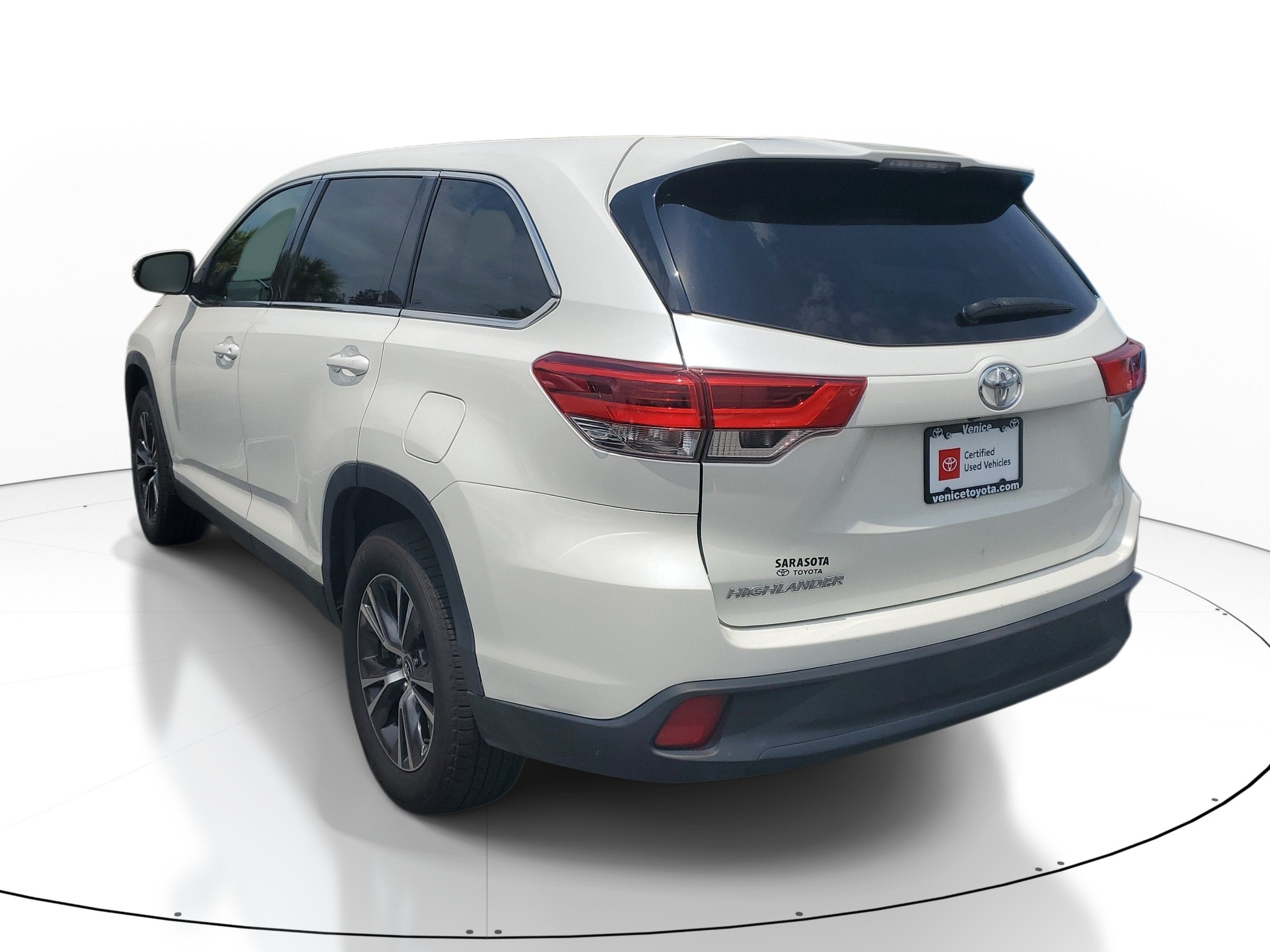 2019 Toyota Highlander LE