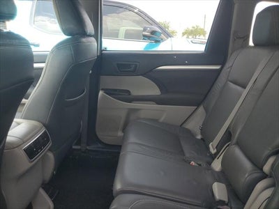 2019 Toyota Highlander LE