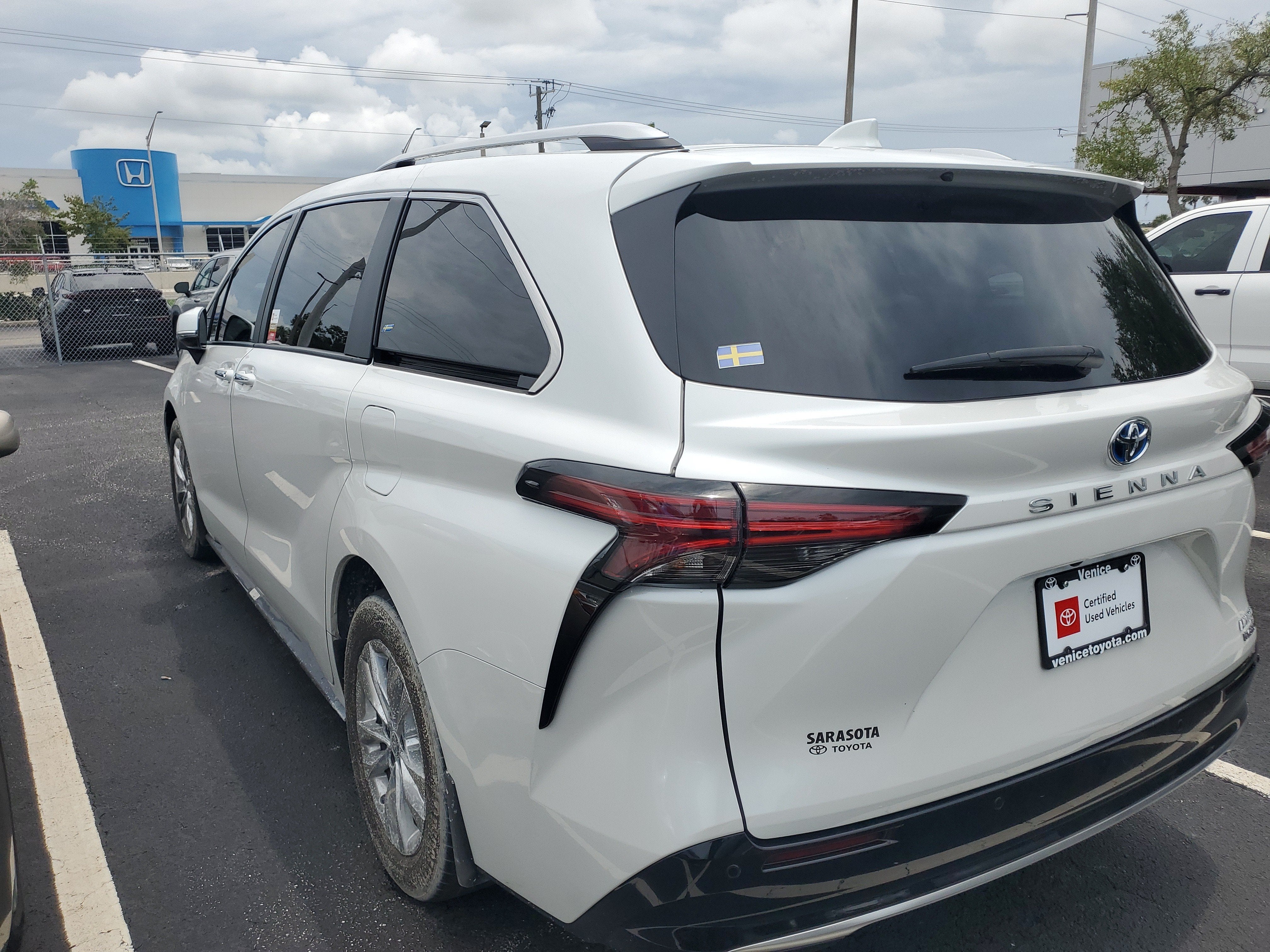 2024 Toyota Sienna Limited