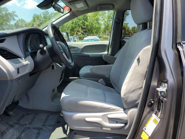 2020 Toyota Sienna L