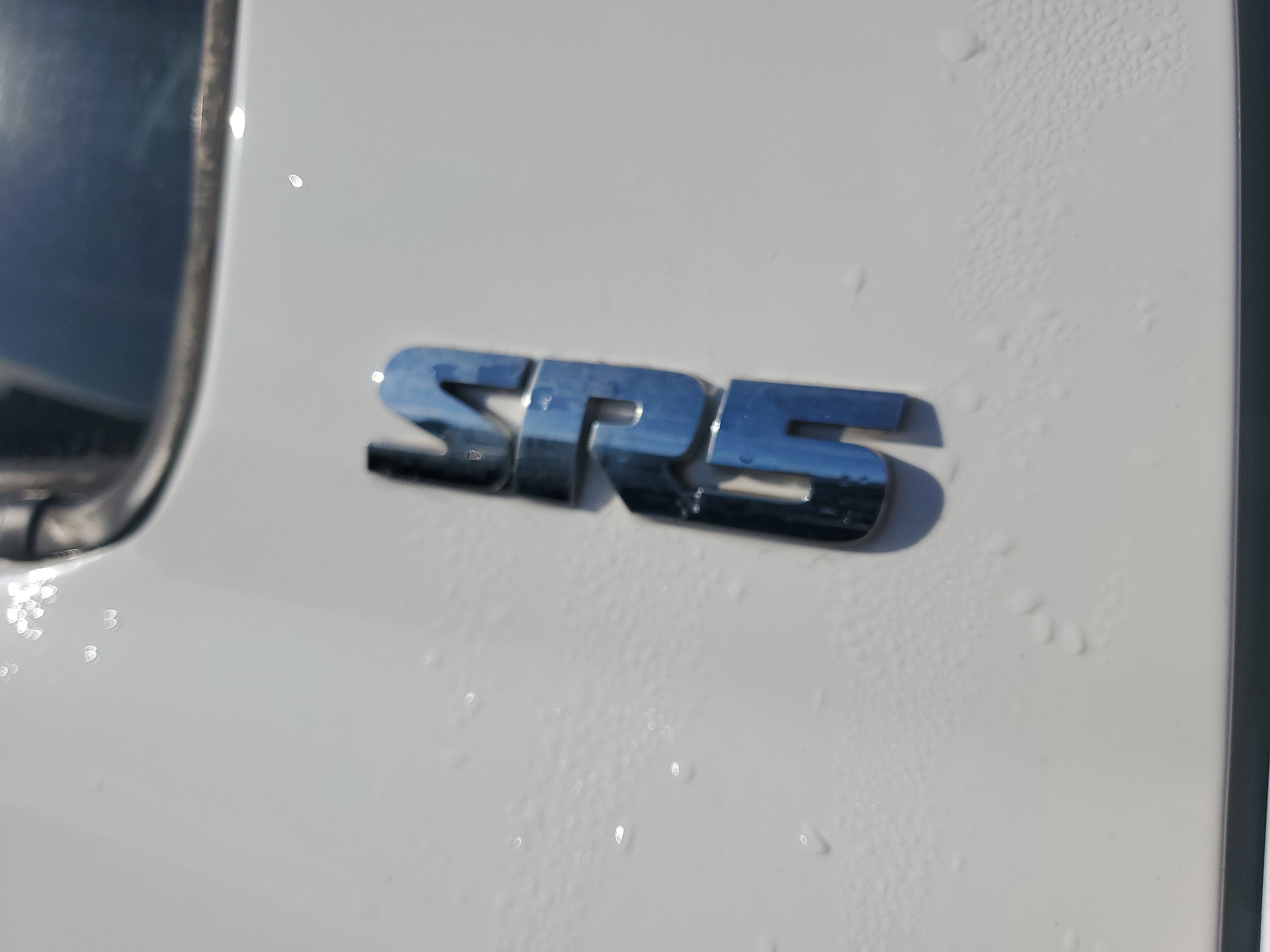 2015 Toyota Tundra 4WD Truck SR5