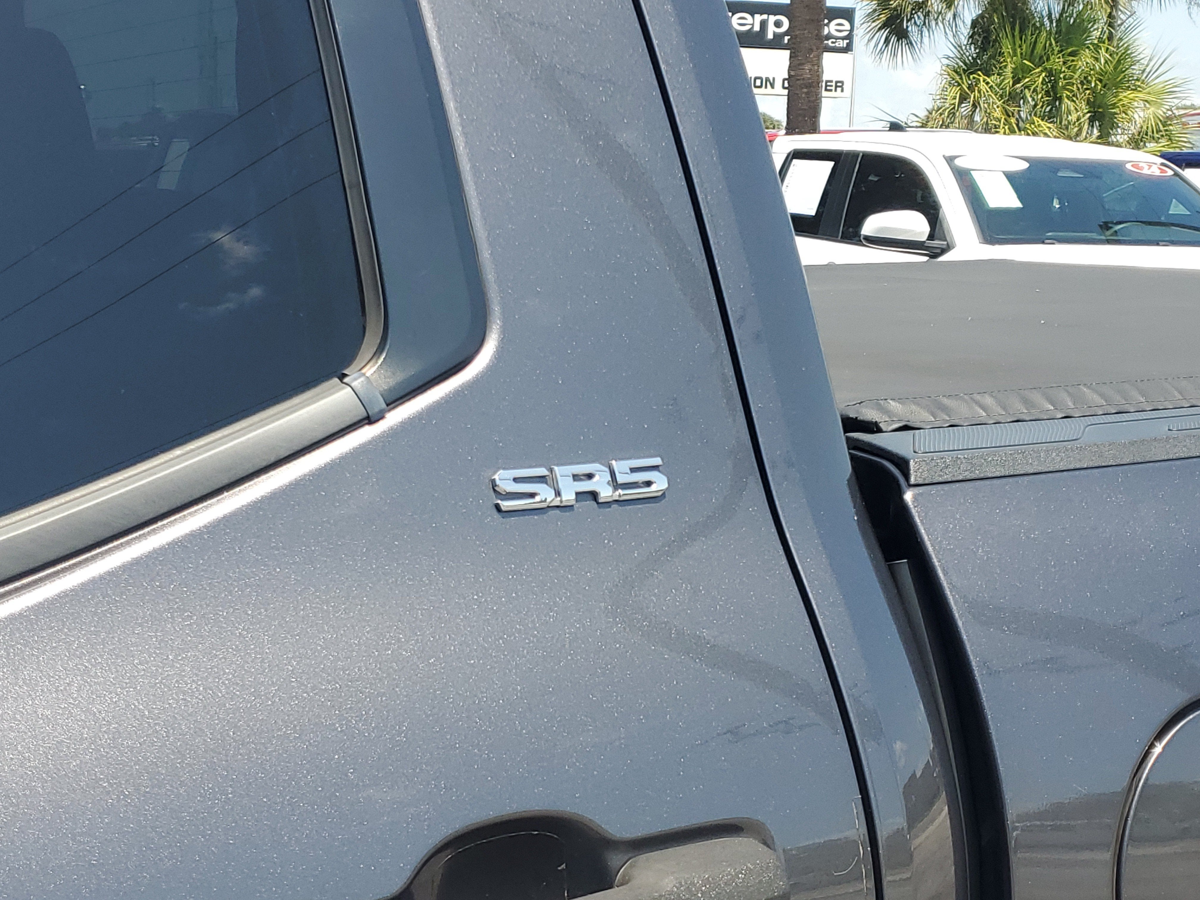 2022 Toyota Tundra 2WD SR5