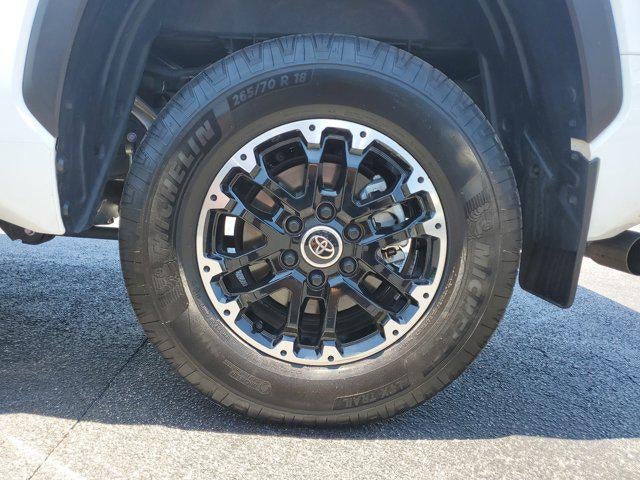 2022 Toyota Tundra 4WD SR5