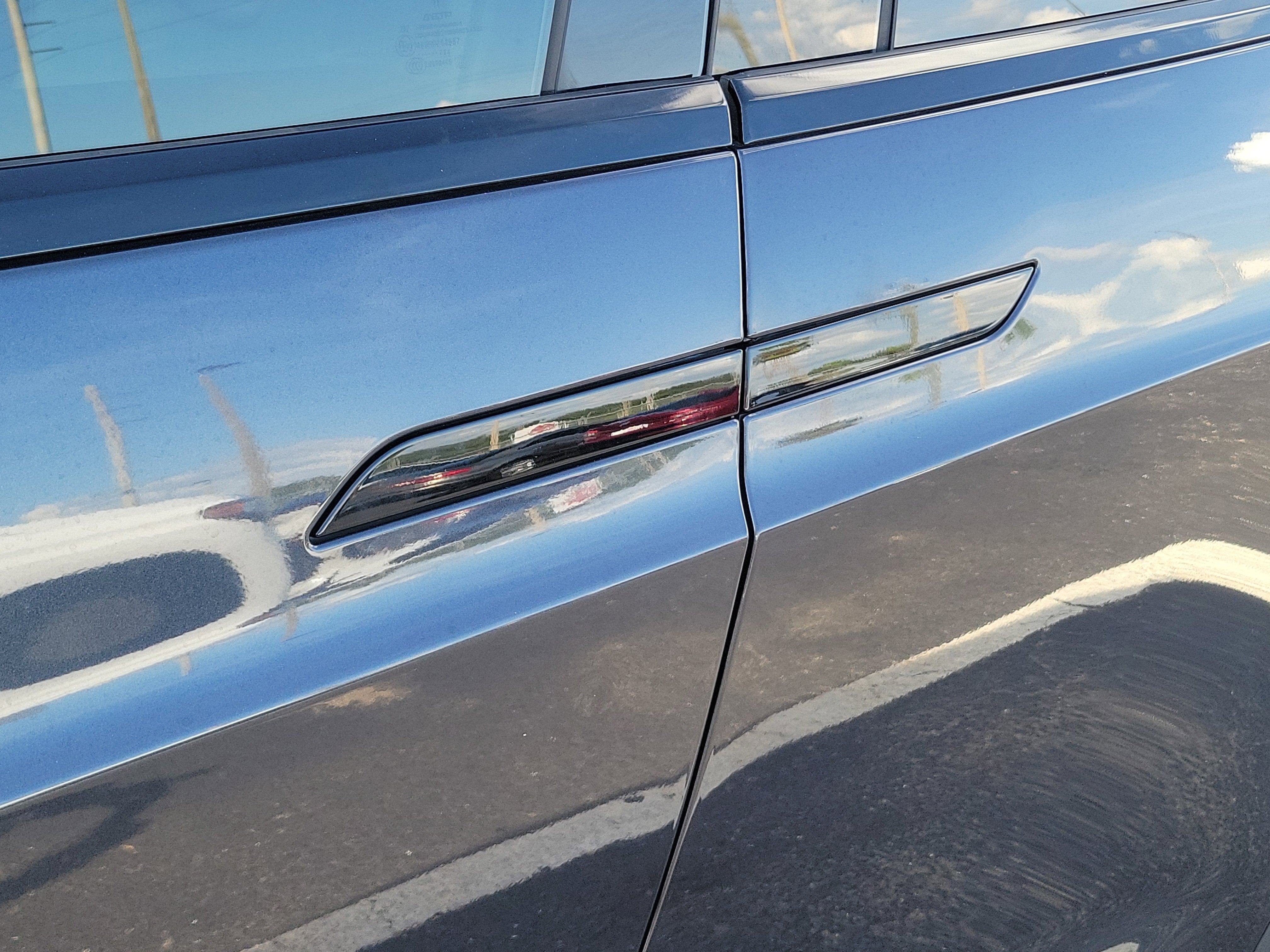 2024 Tesla Model X Base