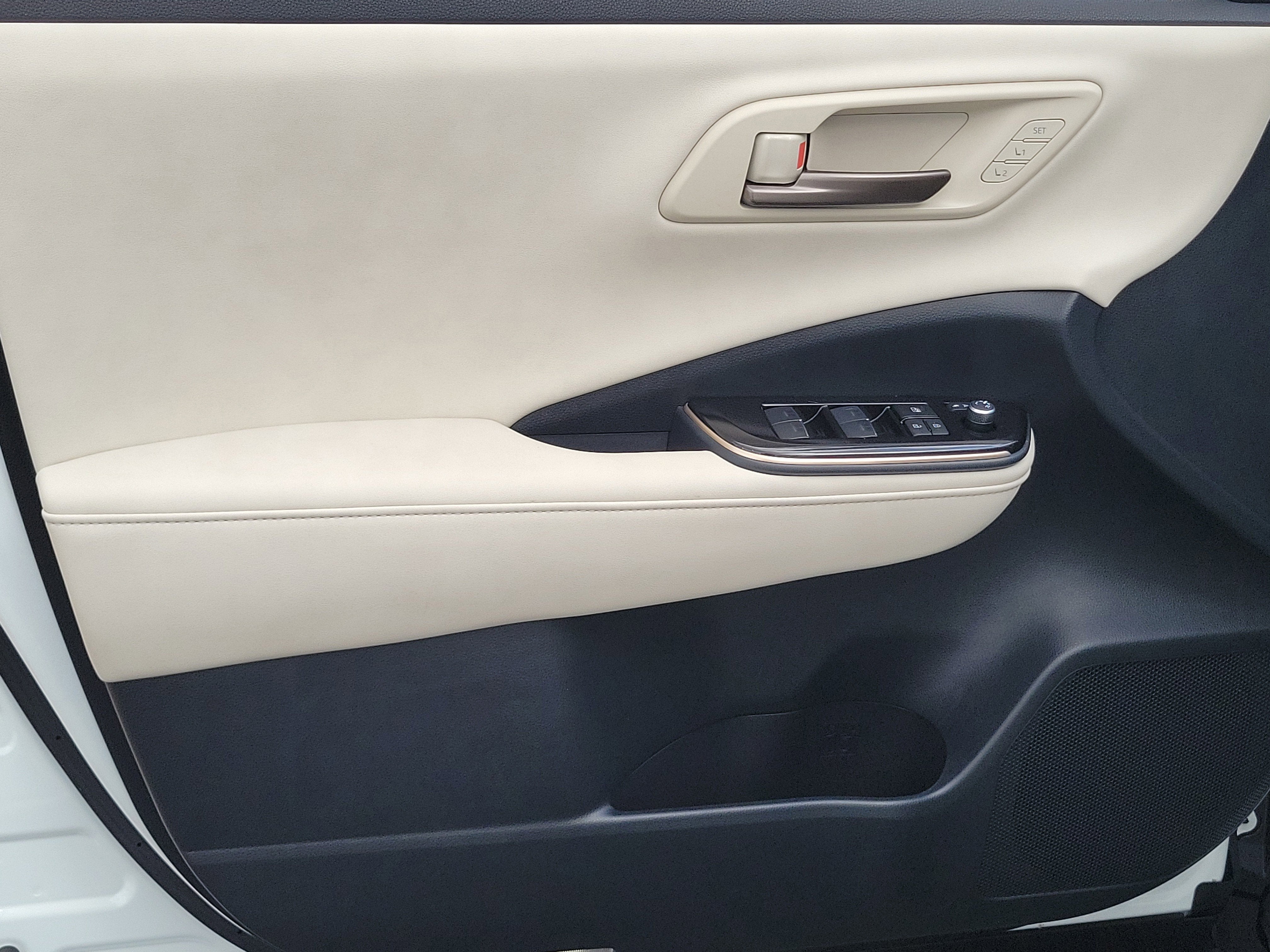 2025 Toyota Crown XLE