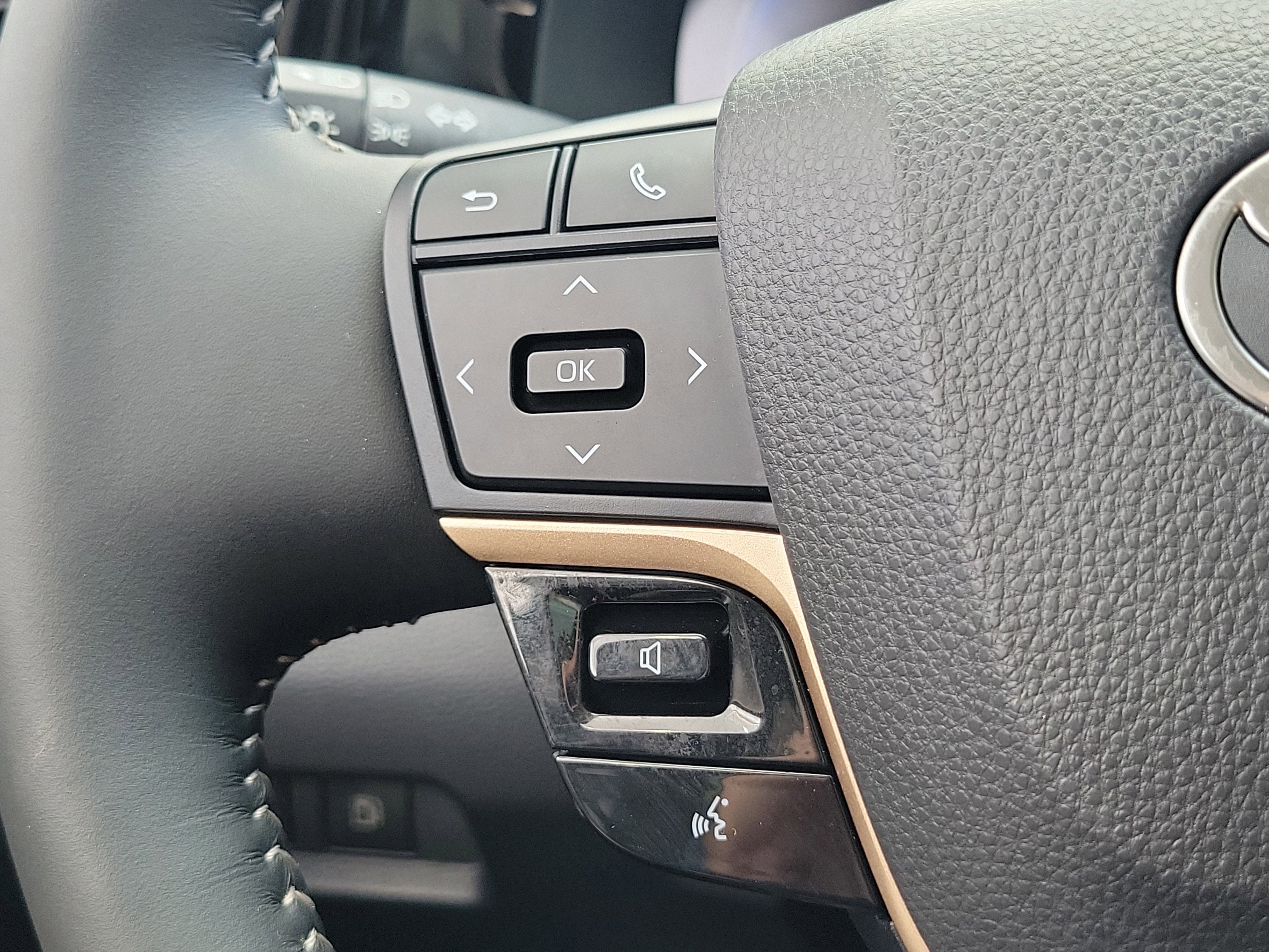 2025 Toyota Crown XLE