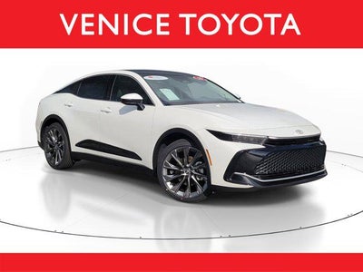 2025 Toyota Crown XLE