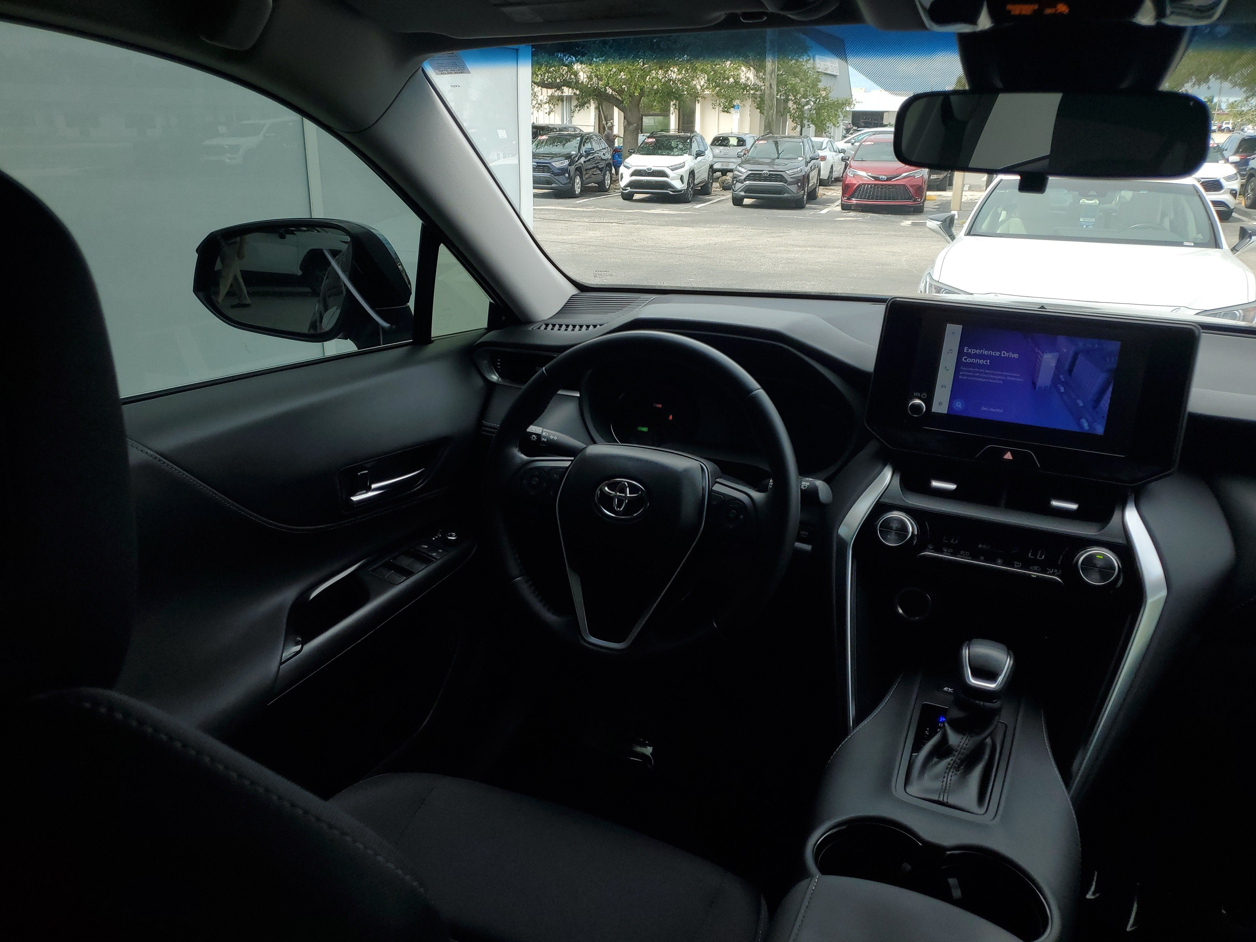 2023 Toyota Venza LE
