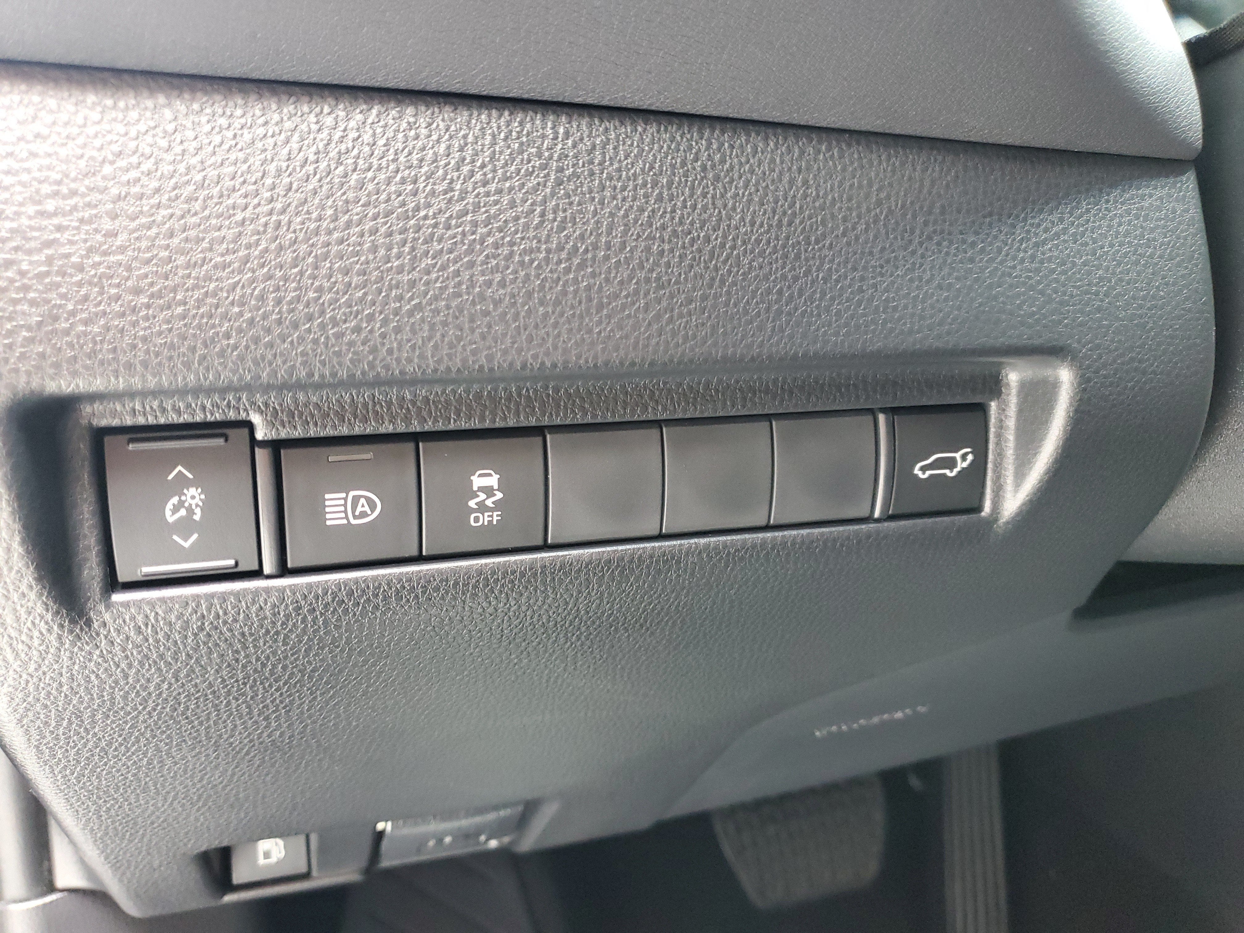 2023 Toyota Venza LE
