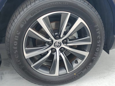 2023 Toyota Venza LE