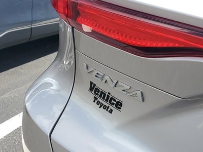 2022 Toyota Venza XLE