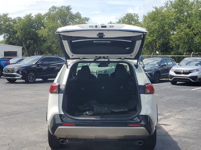 2023 Toyota RAV4 Hybrid SE