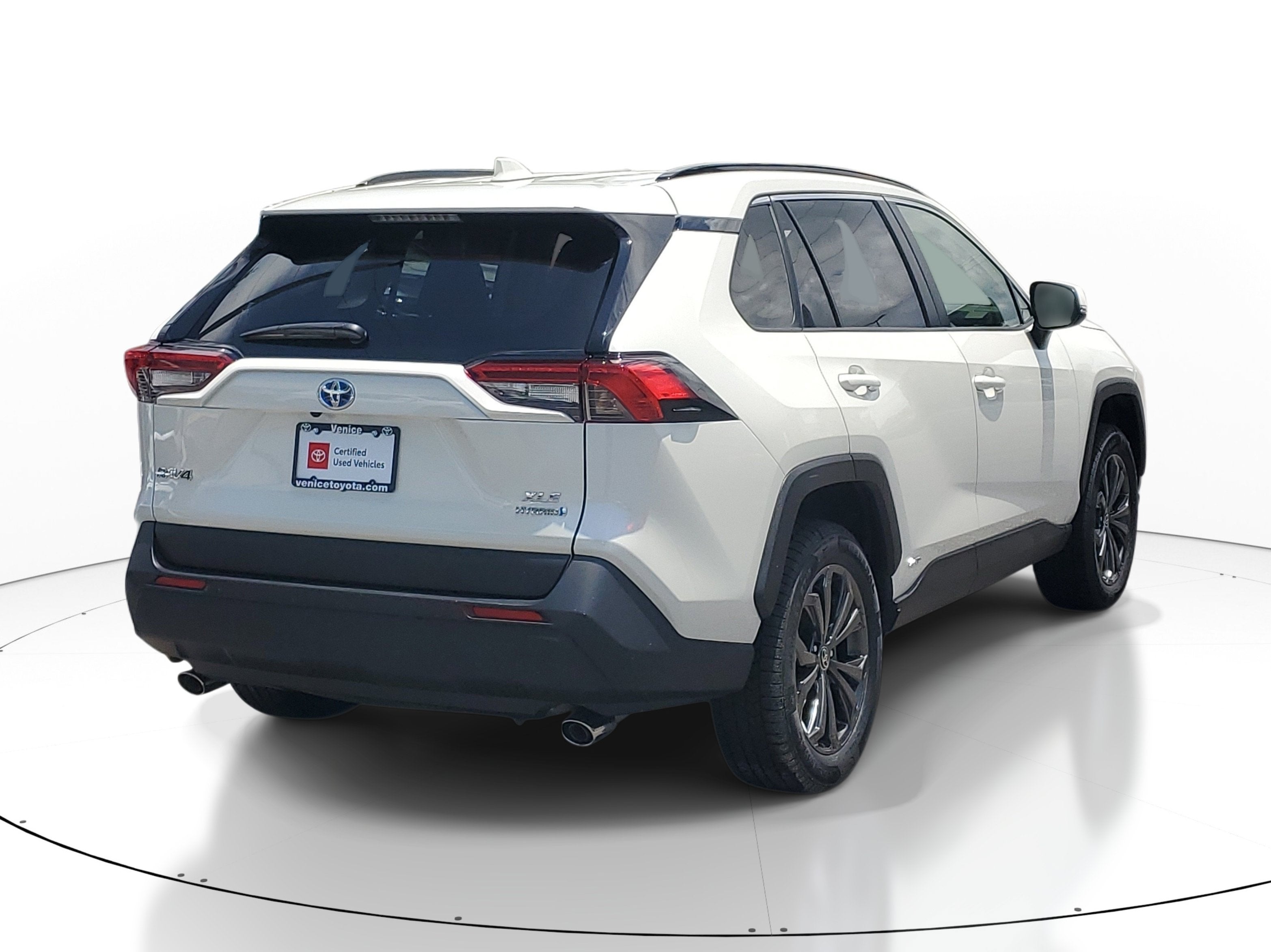 2022 Toyota RAV4 Hybrid XLE Premium