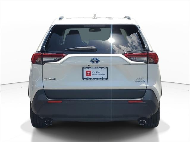 2022 Toyota RAV4 Hybrid XLE Premium