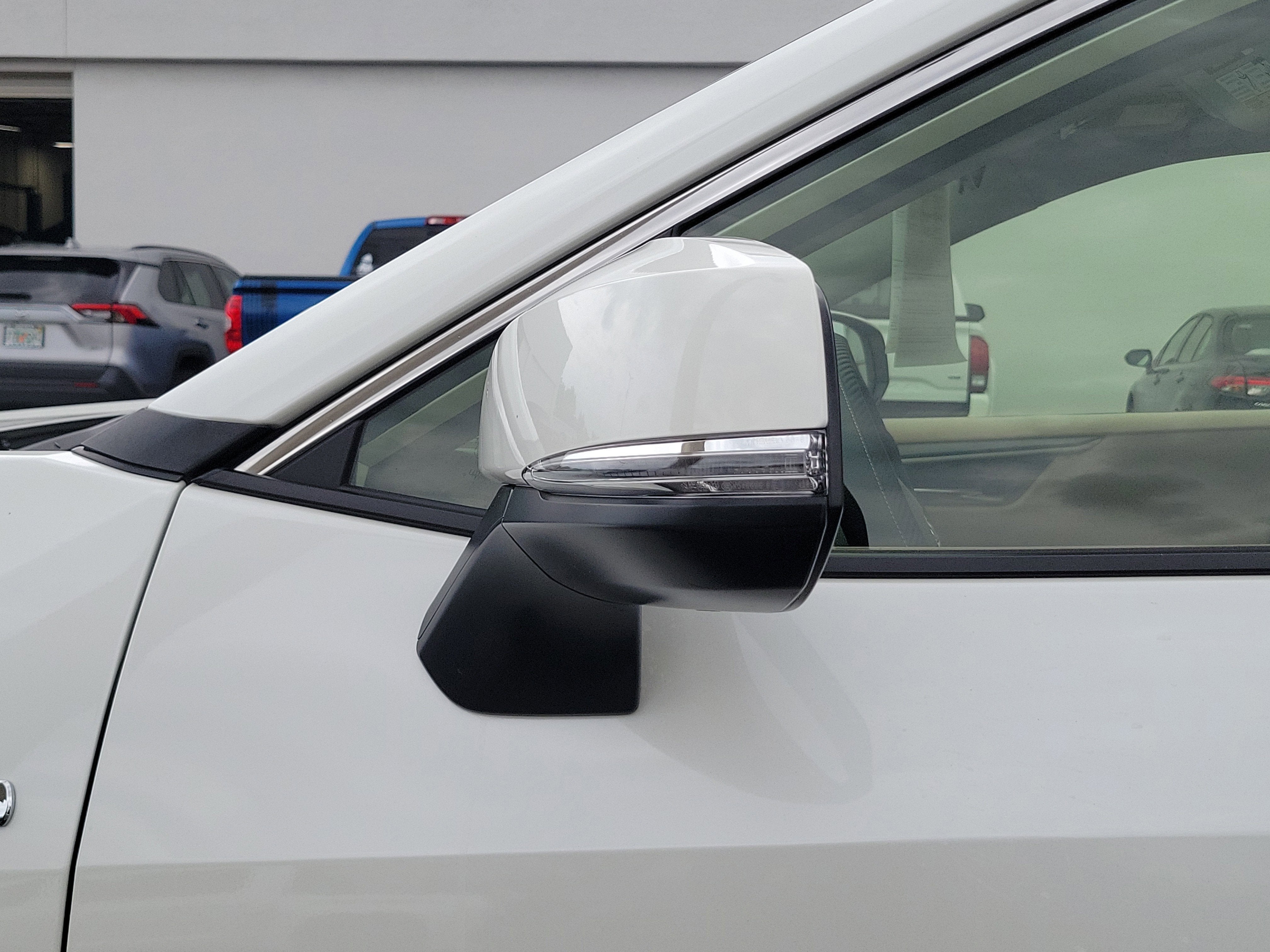 2021 Toyota RAV4 Hybrid XLE Premium
