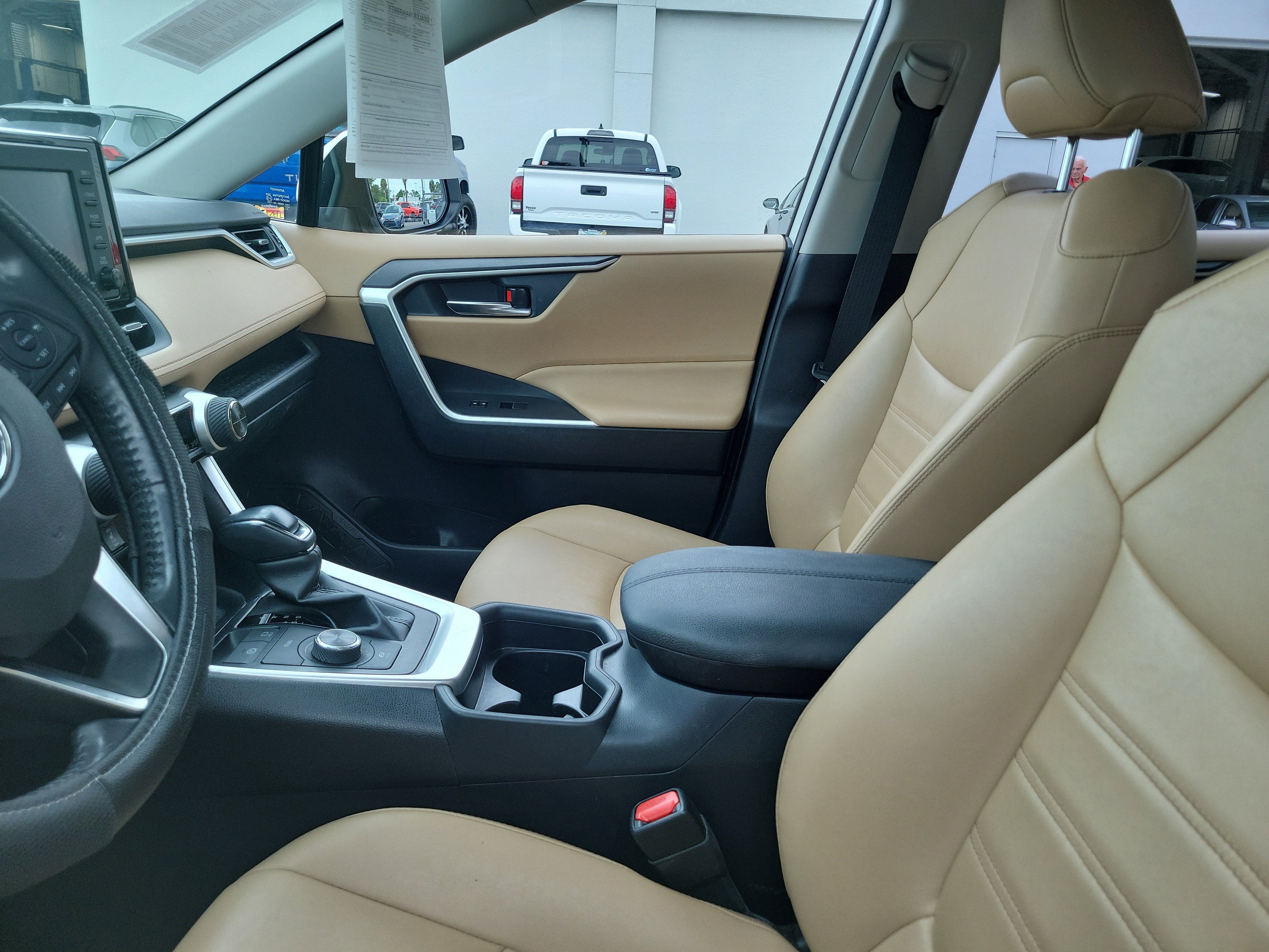 2021 Toyota RAV4 Hybrid XLE Premium
