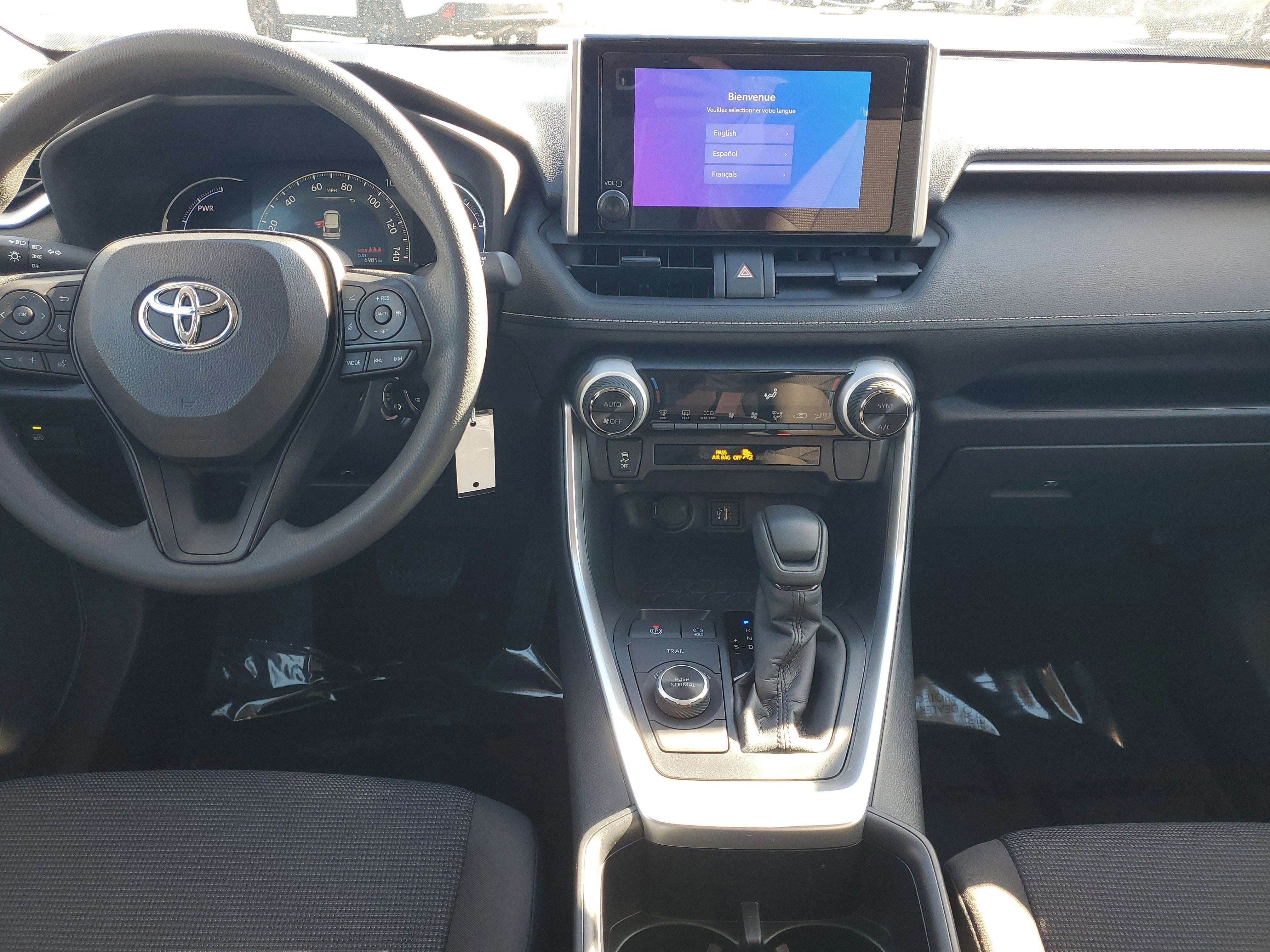 2025 Toyota RAV4 Hybrid LE