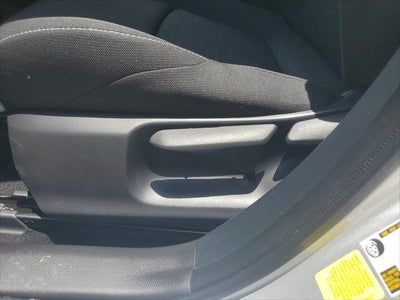 2025 Toyota Corolla Hatchback SE