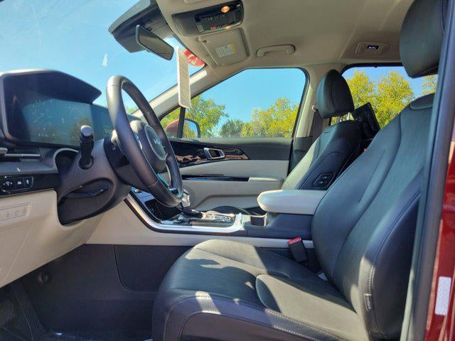 2023 Kia Carnival SX