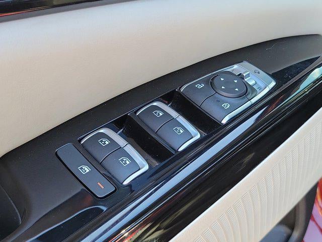 2023 Kia Carnival SX