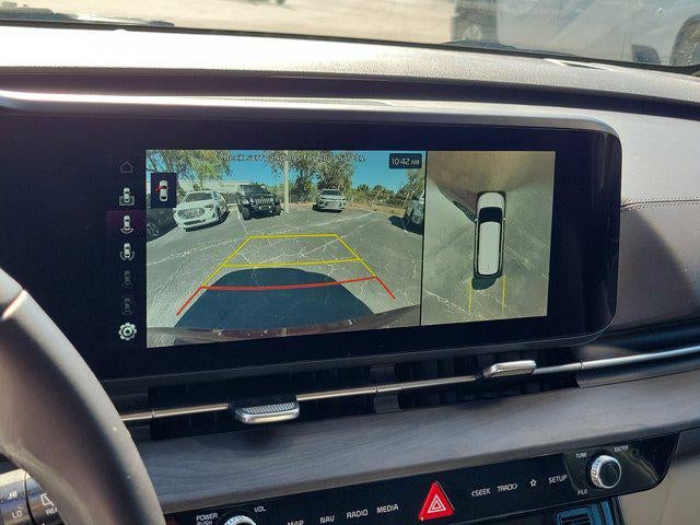 2023 Kia Carnival SX