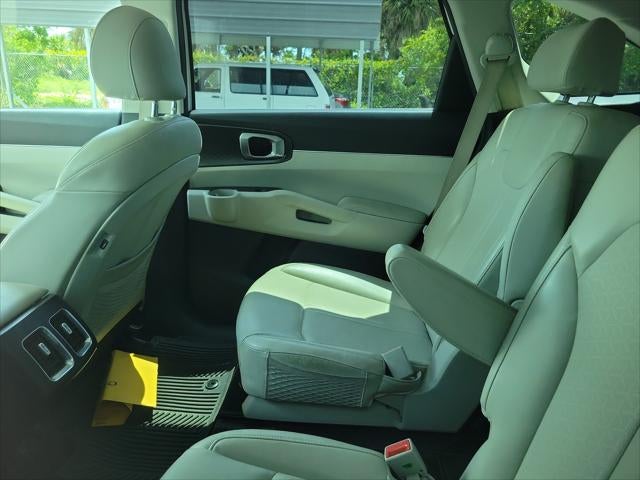 2022 Kia Sorento Hybrid EX