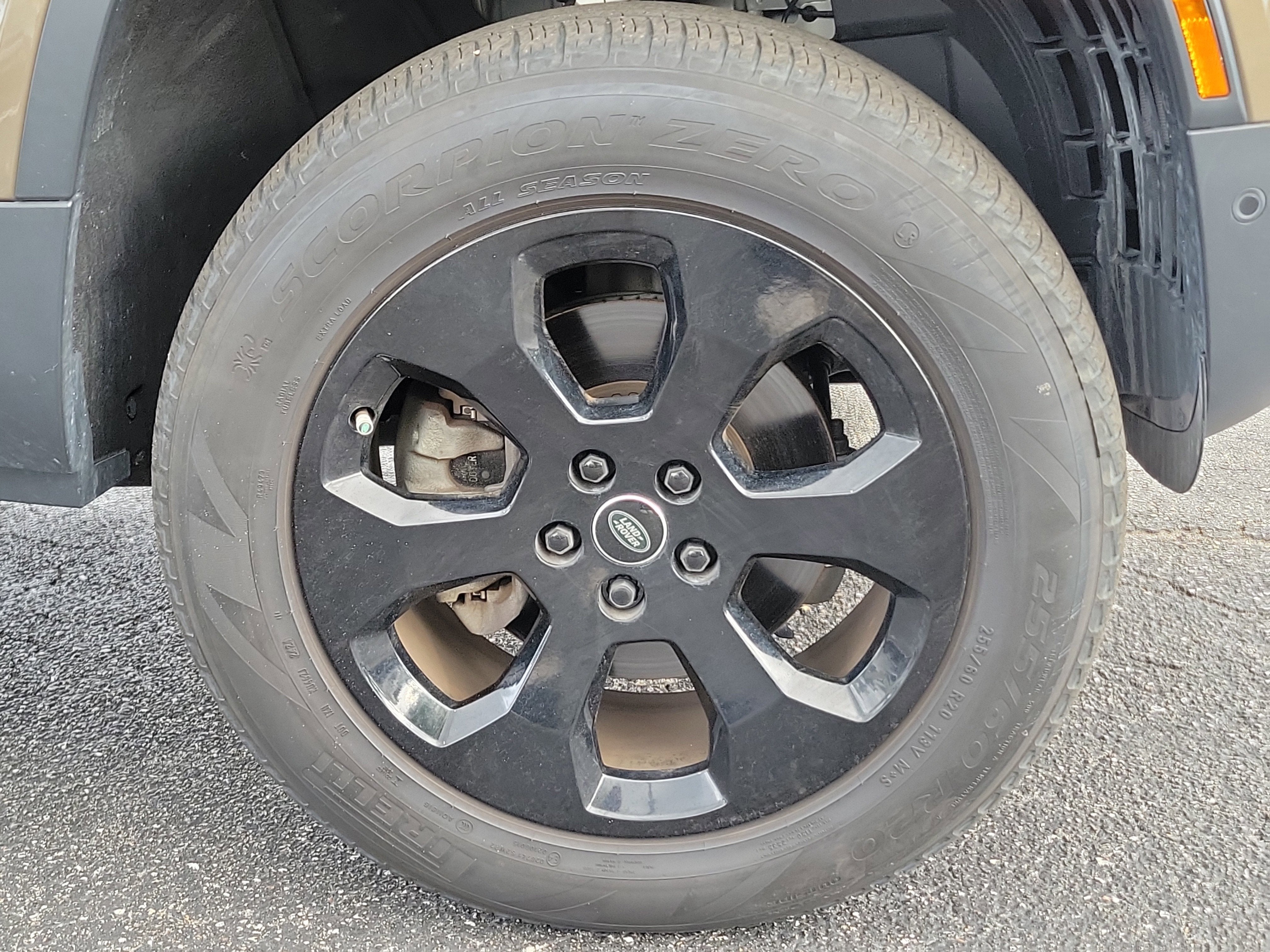 2025 Land Rover Defender S