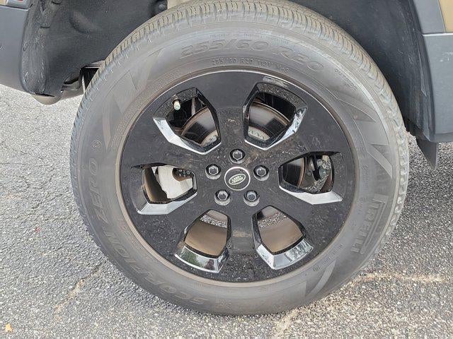 2025 Land Rover Defender S