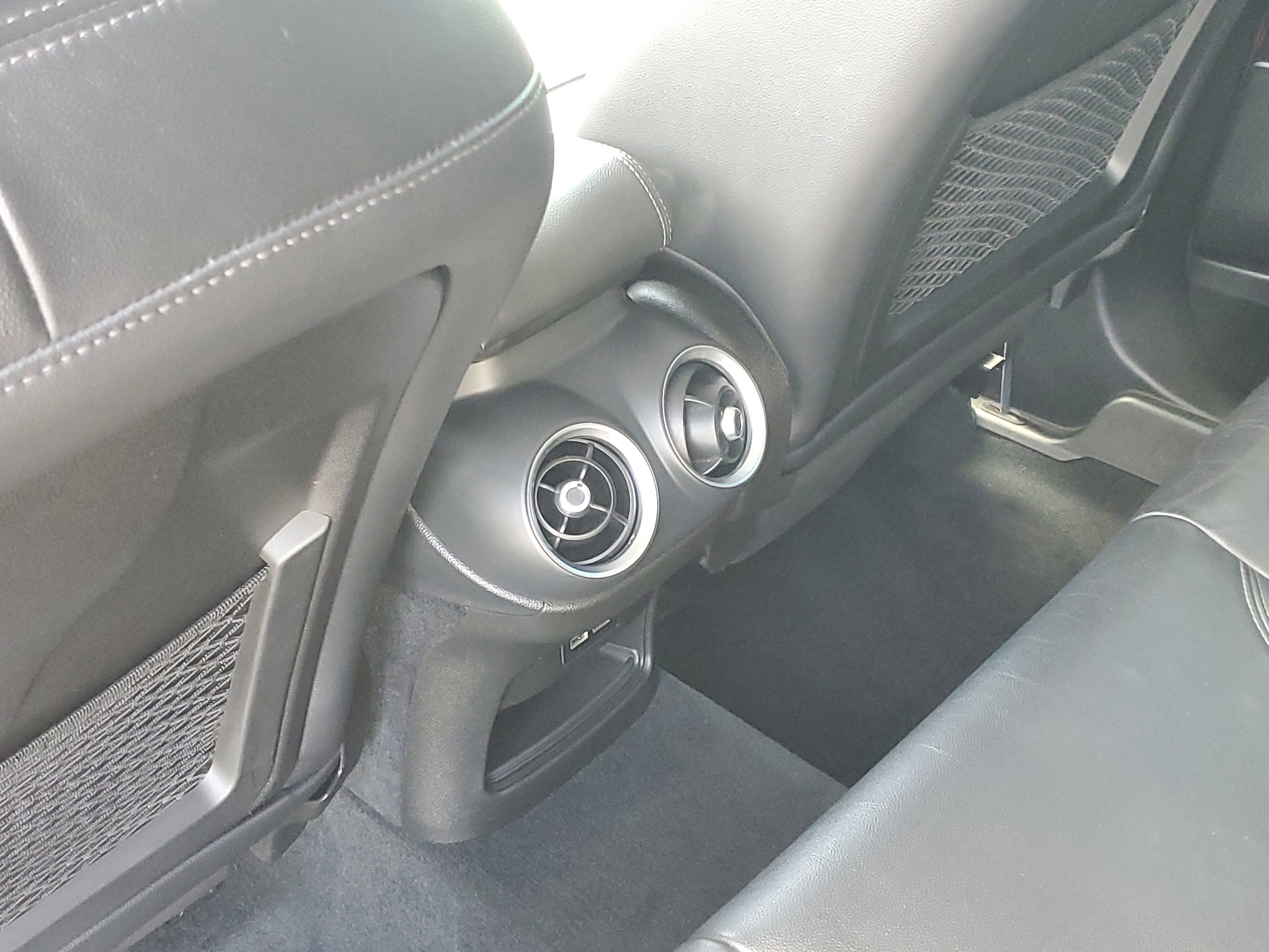 2018 Alfa Romeo Stelvio Base