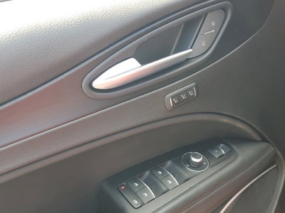 2018 Alfa Romeo Stelvio Base