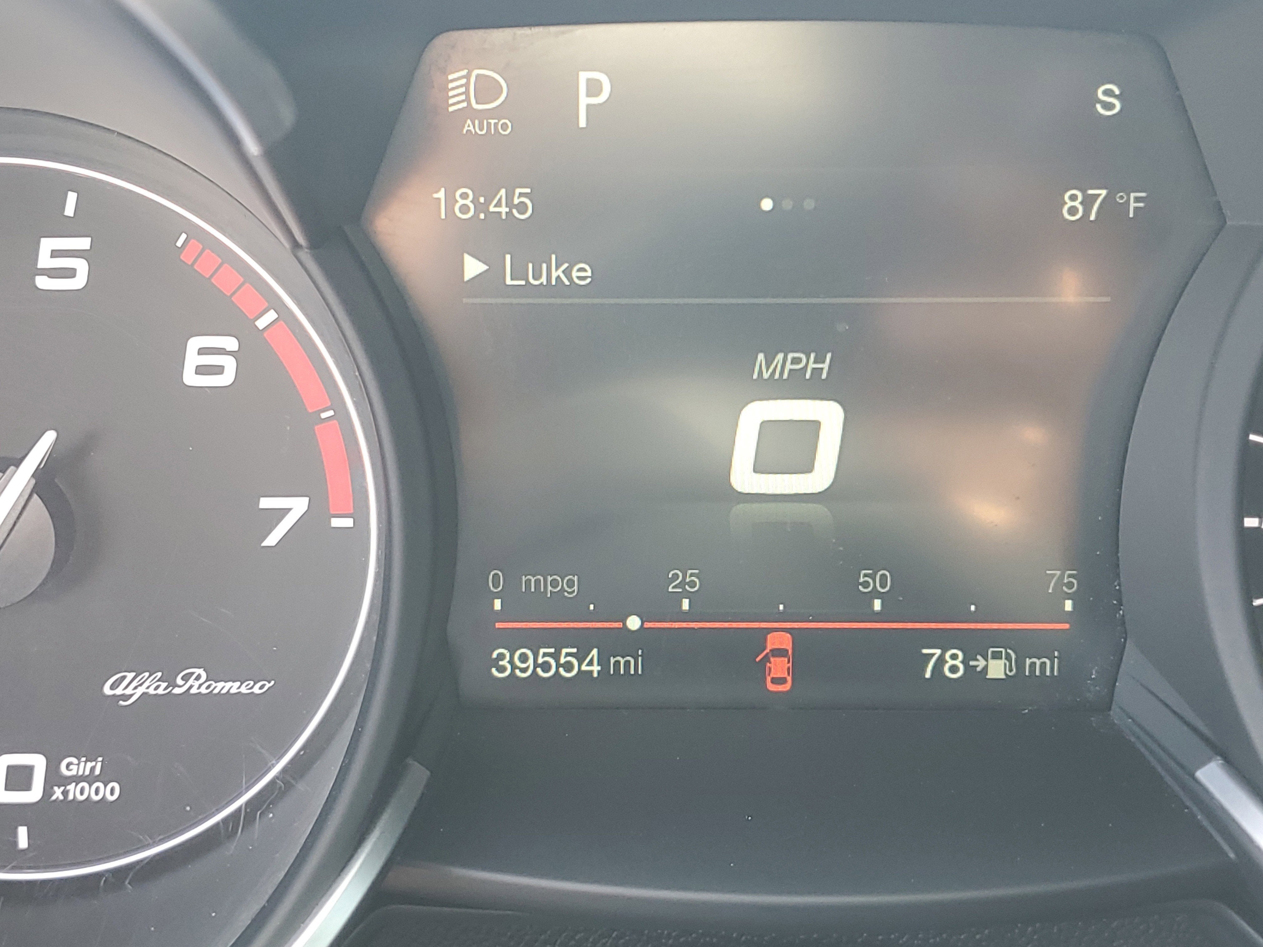 2018 Alfa Romeo Stelvio Base