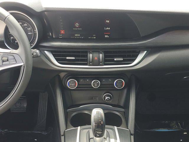 2018 Alfa Romeo Stelvio Base