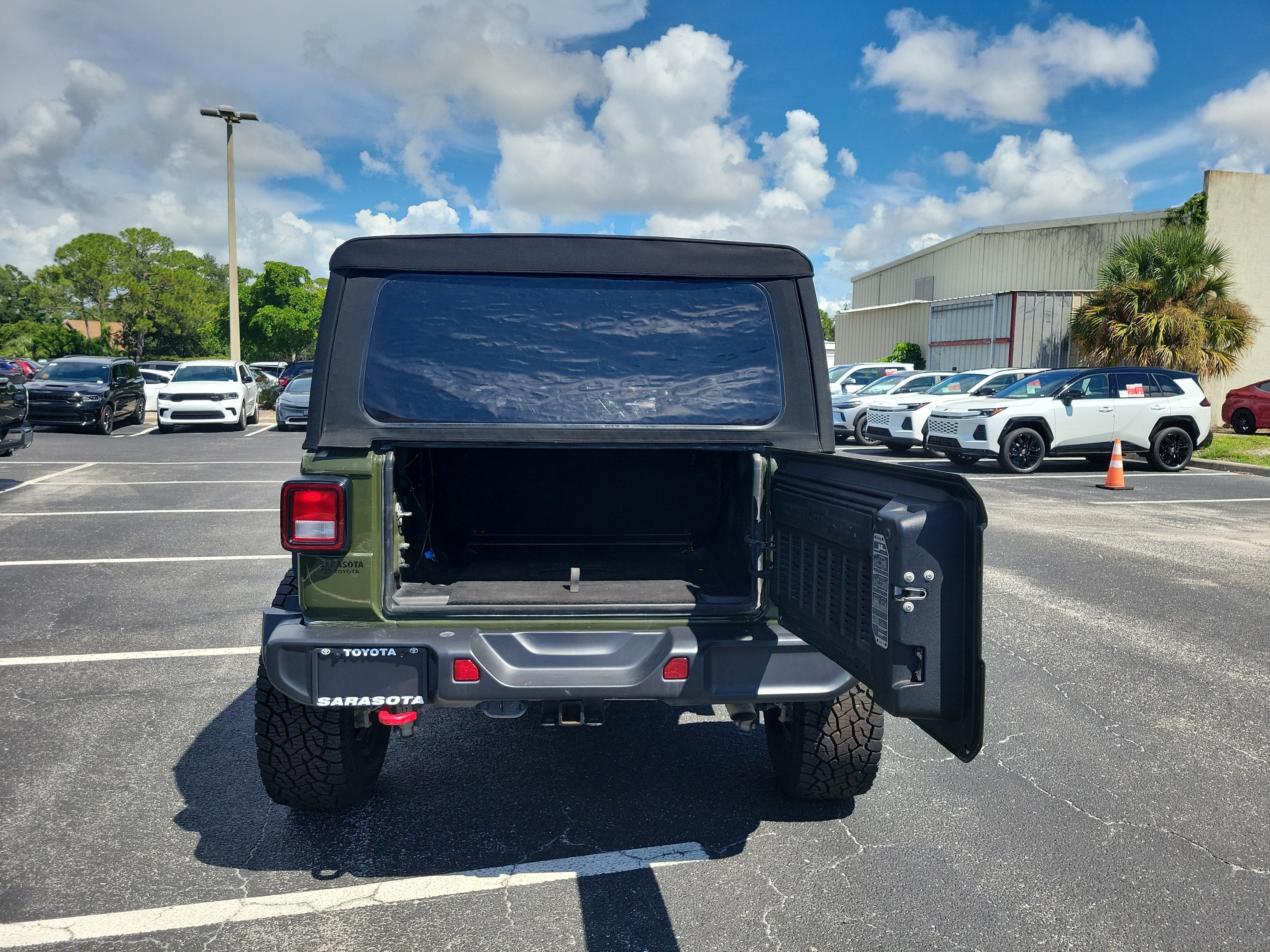 2023 Jeep Wrangler Rubicon