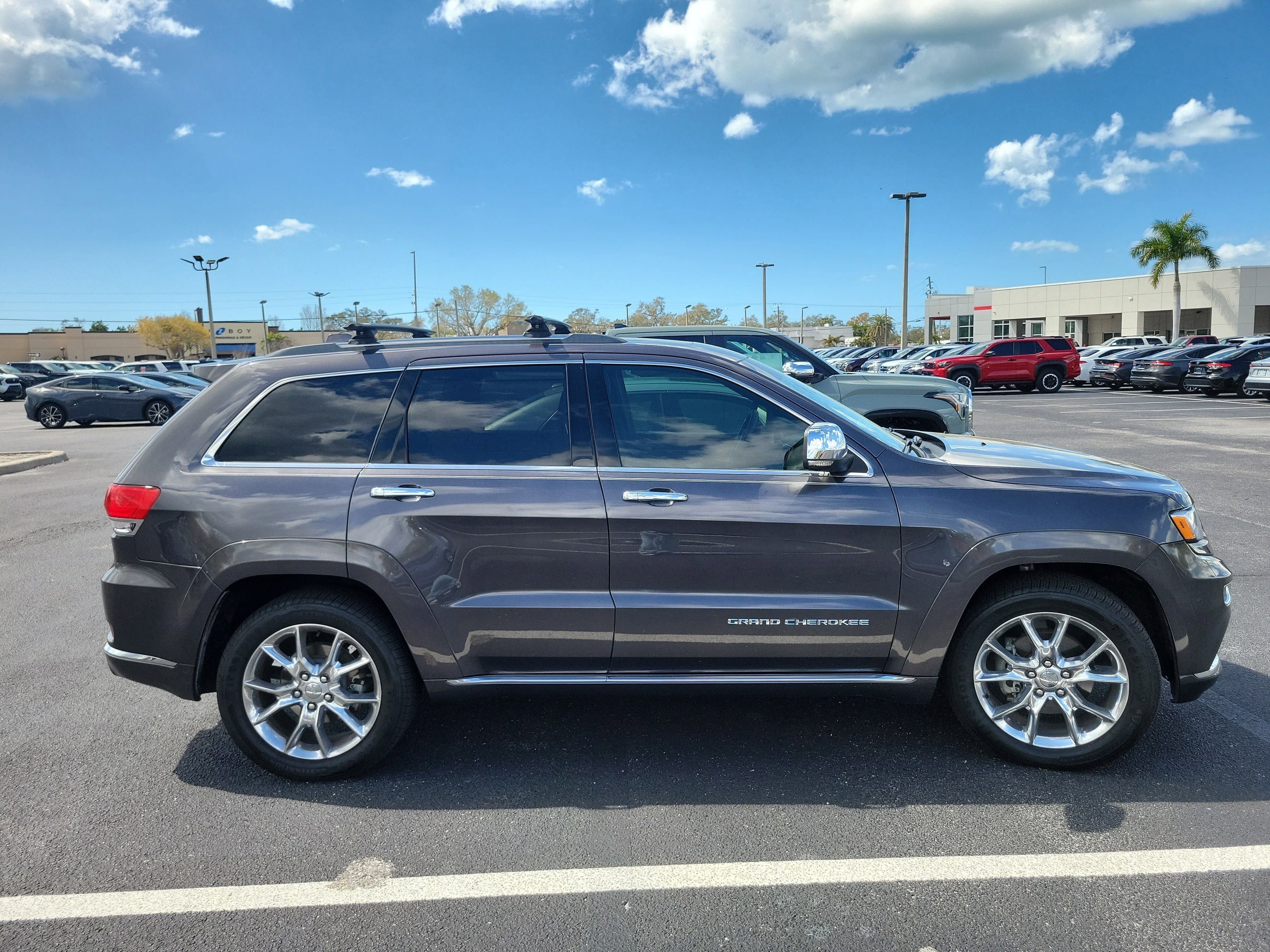 2016 Jeep Grand Cherokee Summit