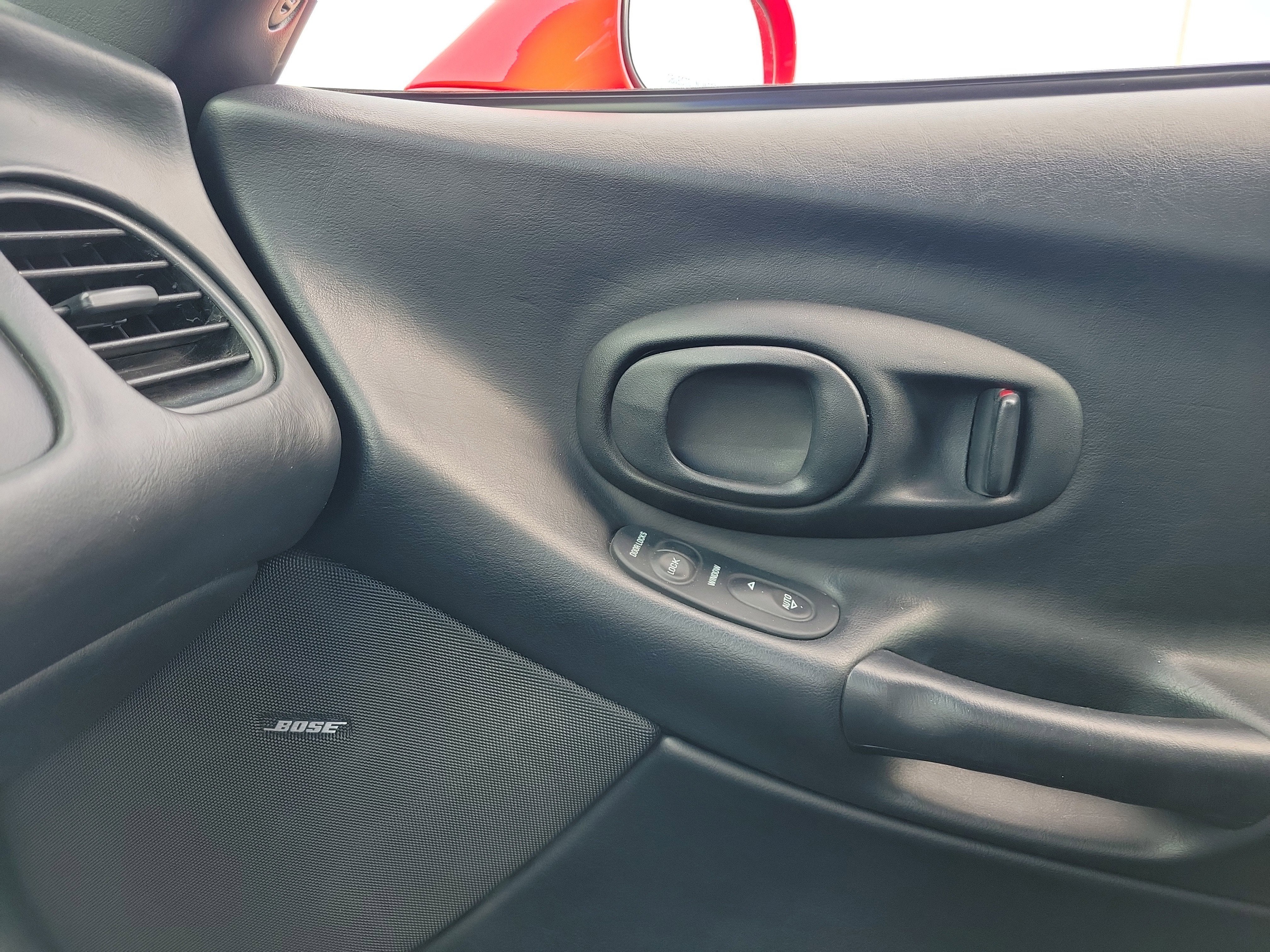 2004 Chevrolet Corvette 2dr Cpe