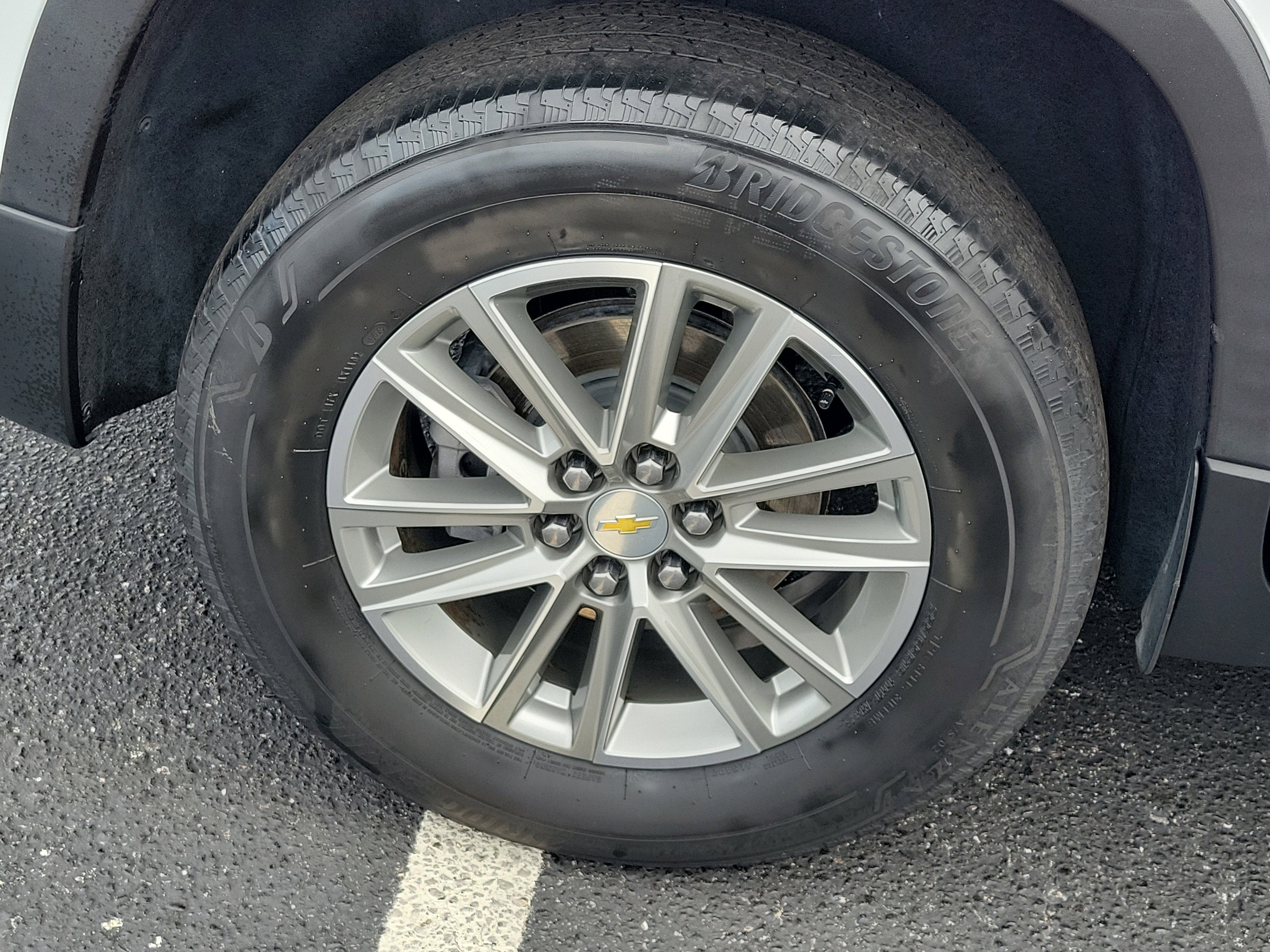 2023 Chevrolet Traverse LT