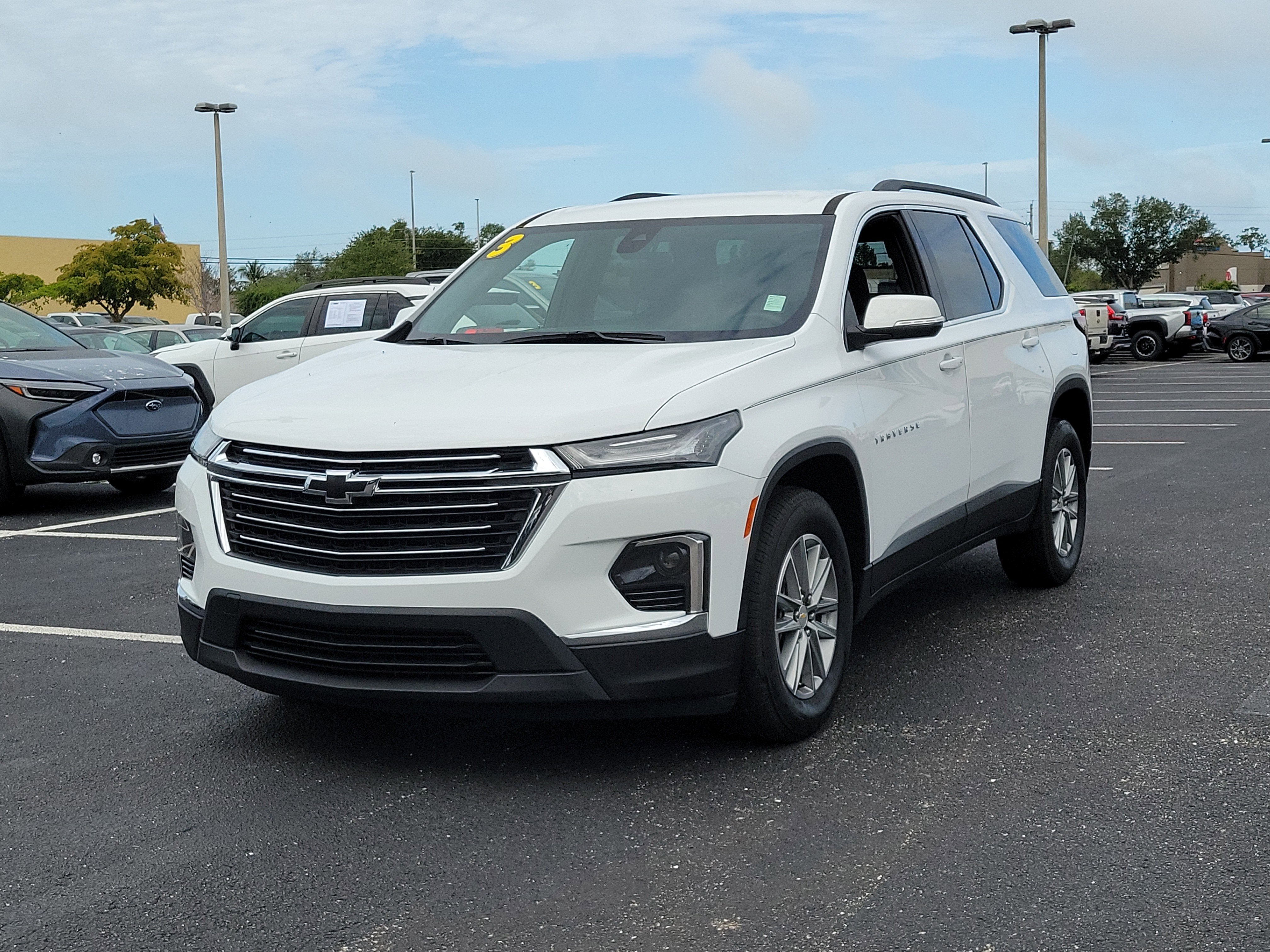 2023 Chevrolet Traverse LT