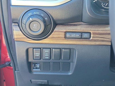 2020 Nissan Titan SL