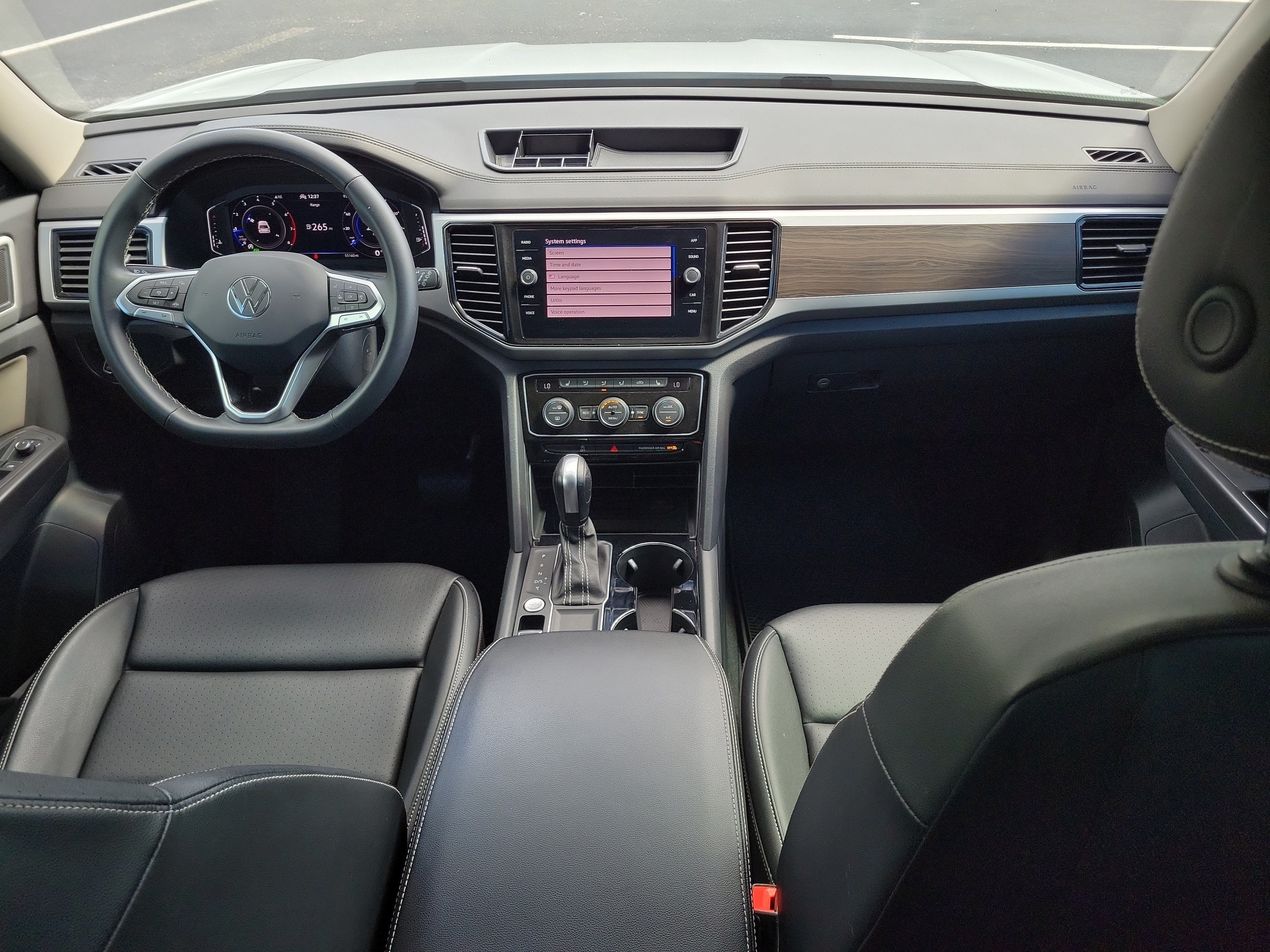 2022 Volkswagen Atlas 3.6L V6 SE w/Technology