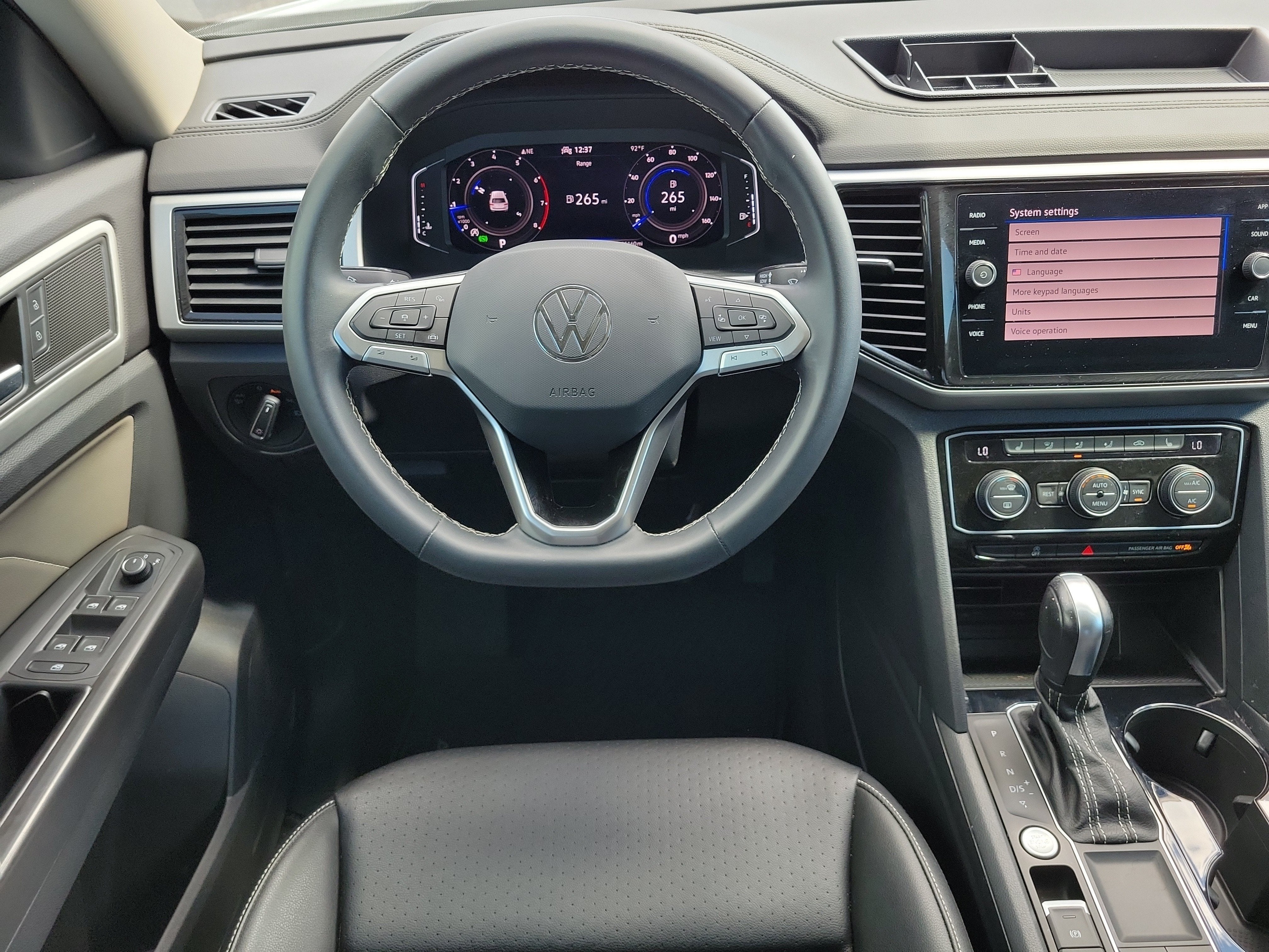 2022 Volkswagen Atlas 3.6L V6 SE w/Technology