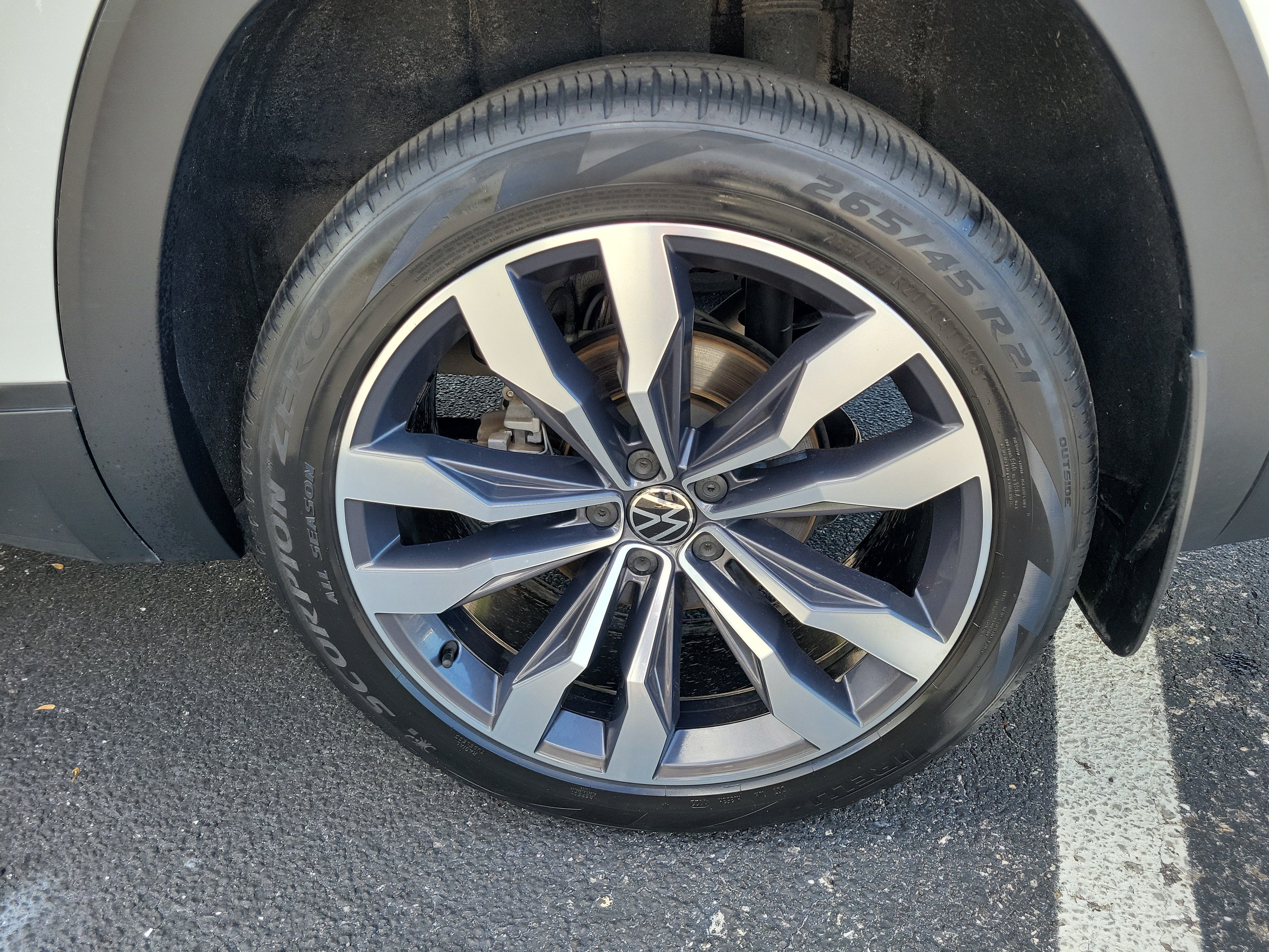 2022 Volkswagen Atlas 3.6L V6 SE w/Technology