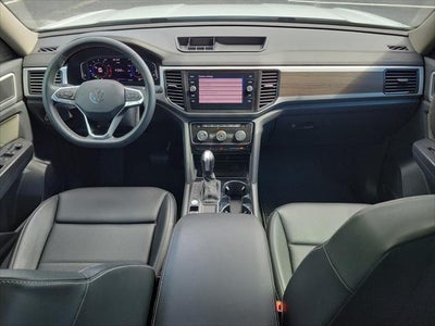 2022 Volkswagen Atlas 3.6L V6 SE w/Technology