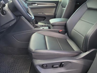 2022 Volkswagen Atlas 3.6L V6 SE w/Technology